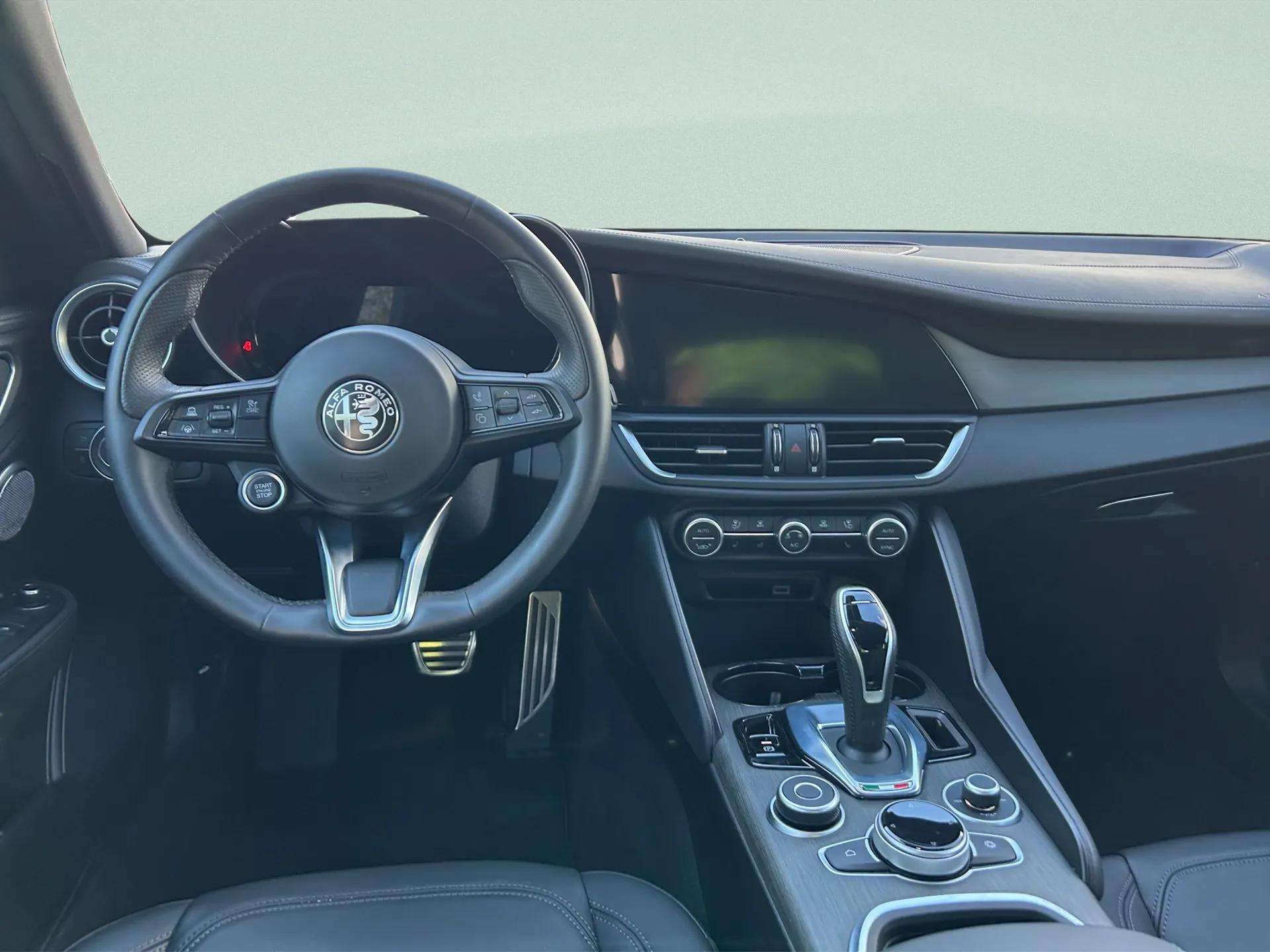 ALFA ROMEO Giulia 2.0 Ti Q4 AT8 - 13