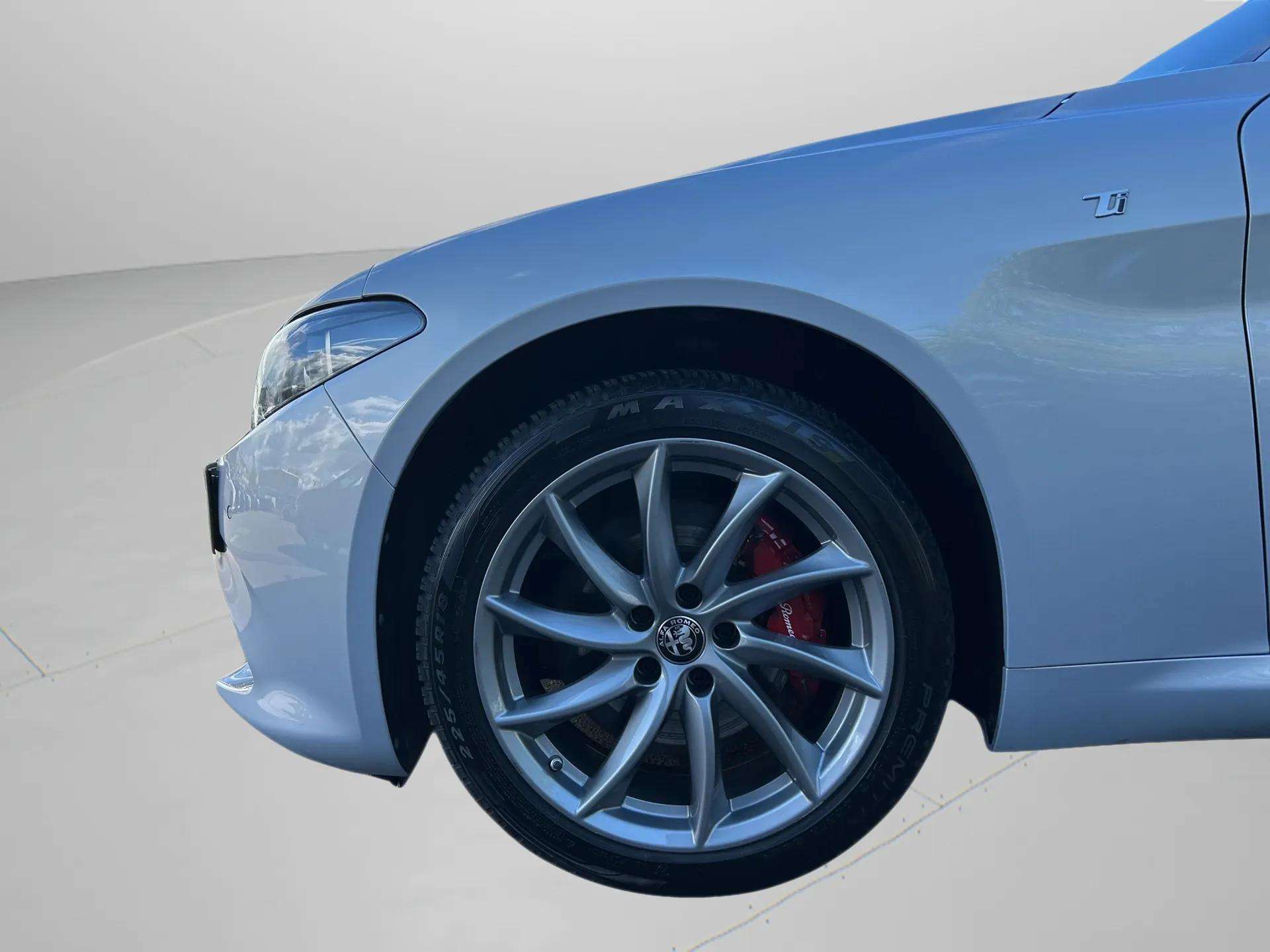 ALFA ROMEO Giulia 2.0 Ti Q4 AT8 - 10