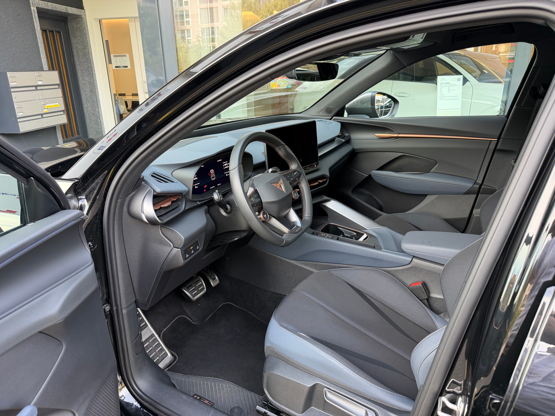 CUPRA Terramar 1.5 eHybrid DSG VZ - 10