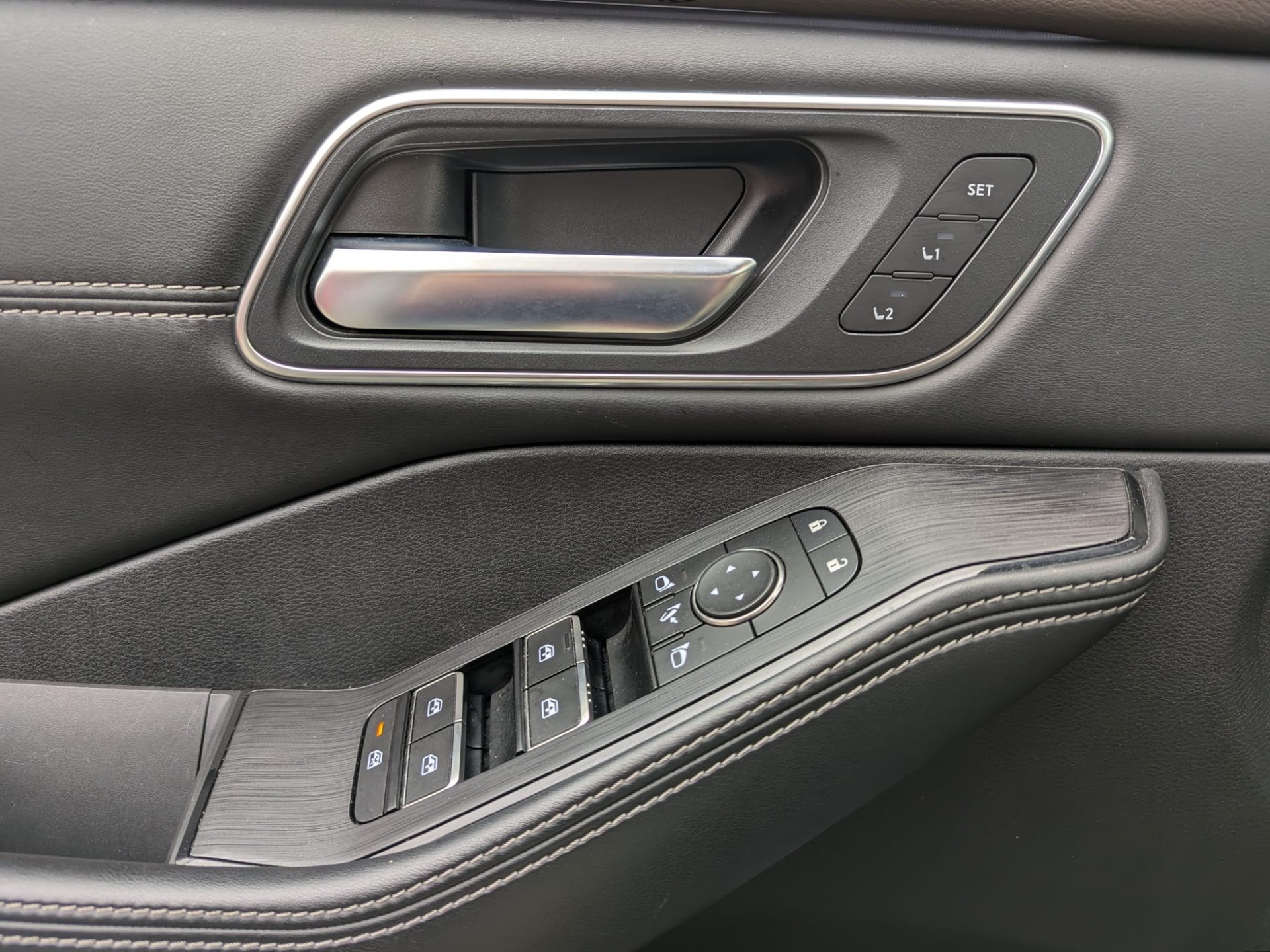 NISSAN X-Trail 1.5 VC-T e-Power 4WD Tekna+ - 10