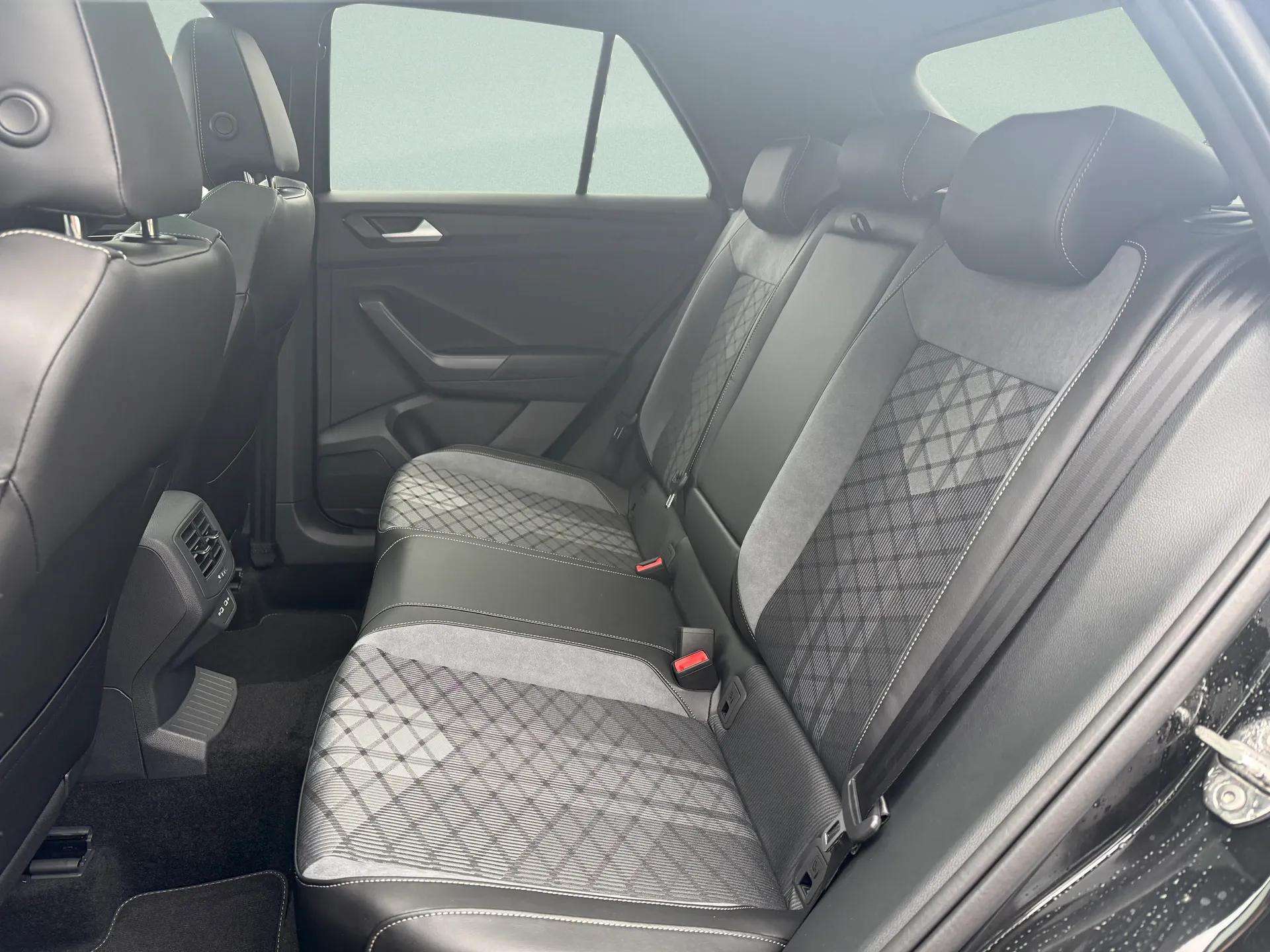 VW T-Roc 1.5 TSI EVO R-Line DSG - 16