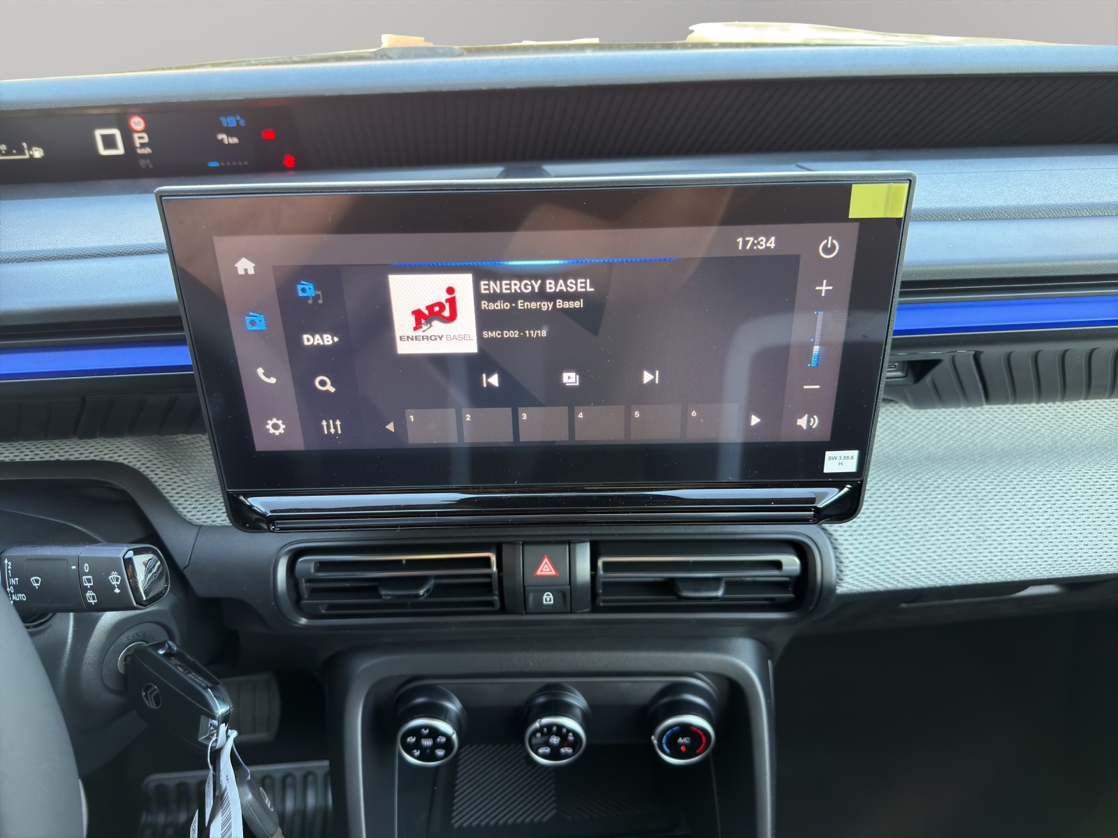 CITROEN C3 1.2 Hybrid Plus - 8