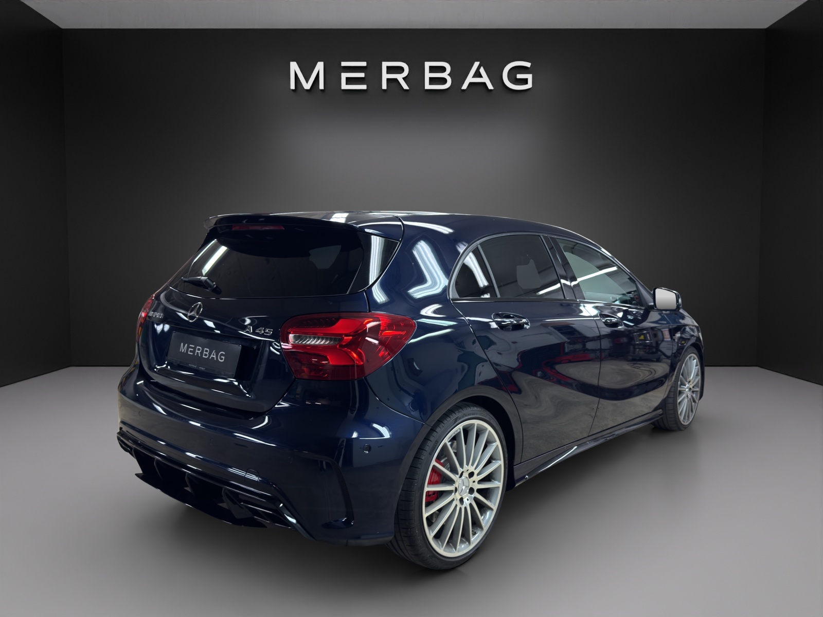 MERCEDES-BENZ A 45 AMG 4Matic - 5
