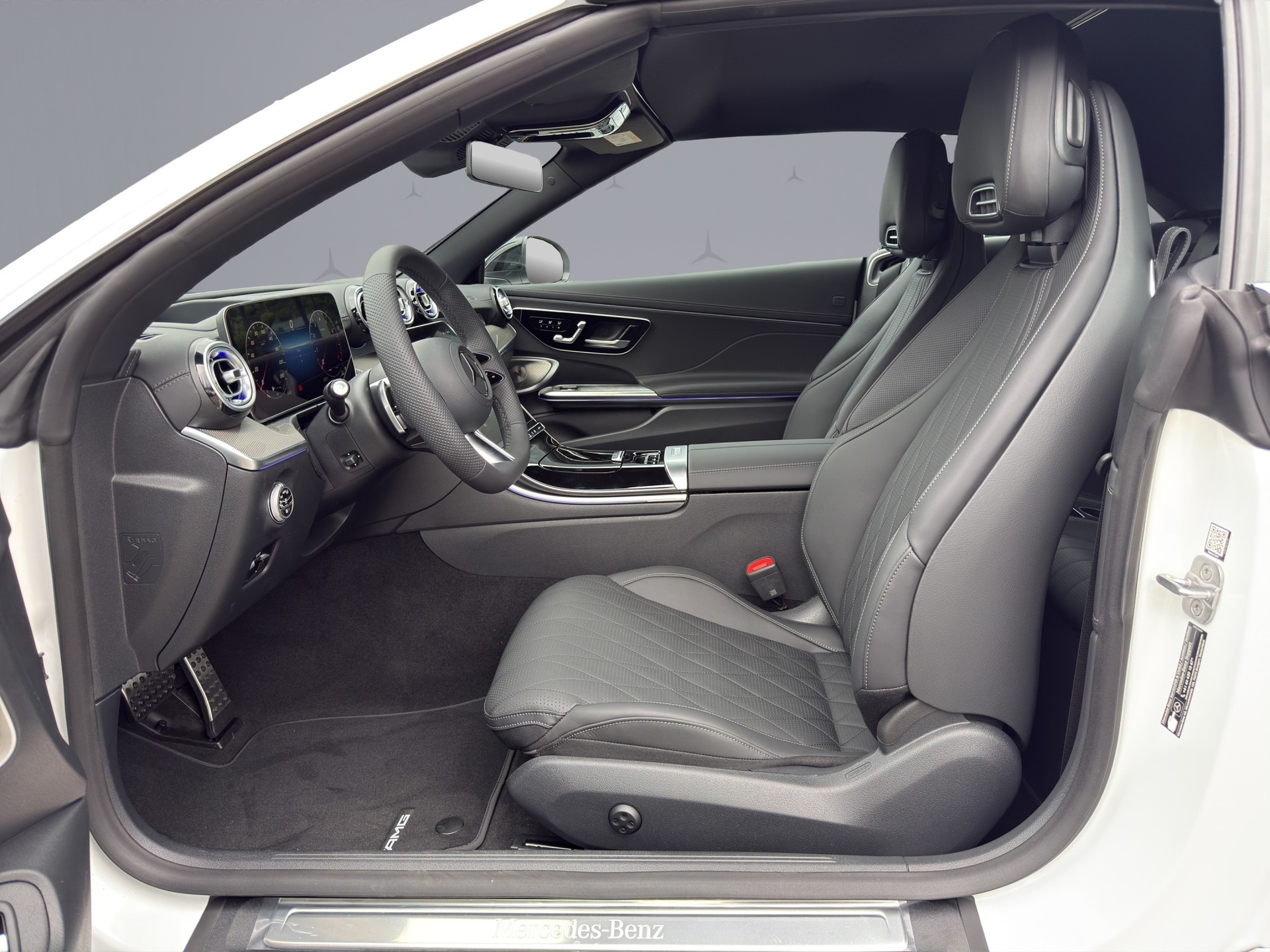 MERCEDES-BENZ CLE 200 AMG Line 4matic Cabriolet - 9