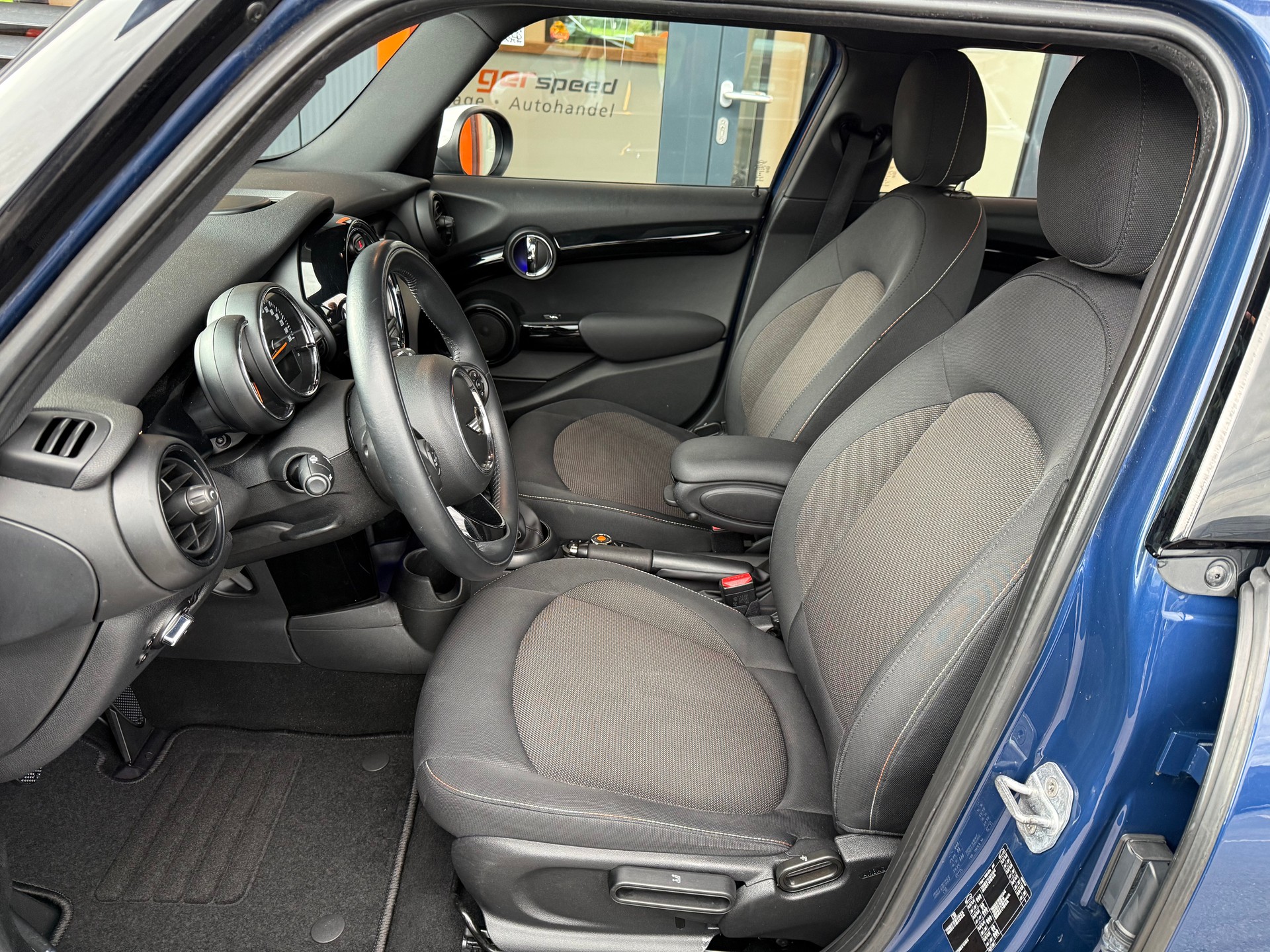 MINI COOPER - 11