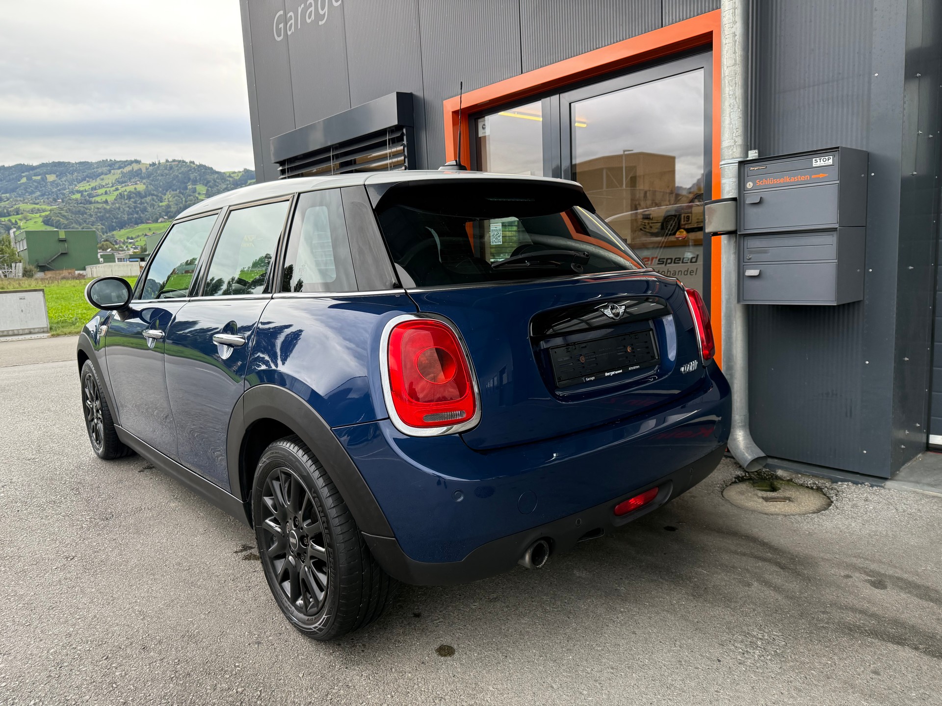 MINI COOPER - 9