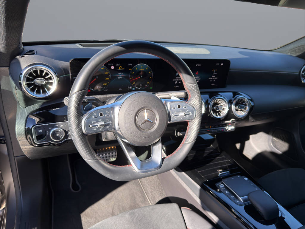 MERCEDES-BENZ A 250 AMG Line 4m - 10
