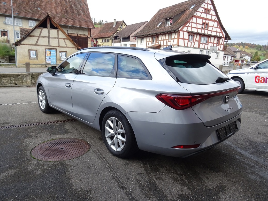SEAT Leon ST 2.0 TDI Style 4Drive DSG - 4