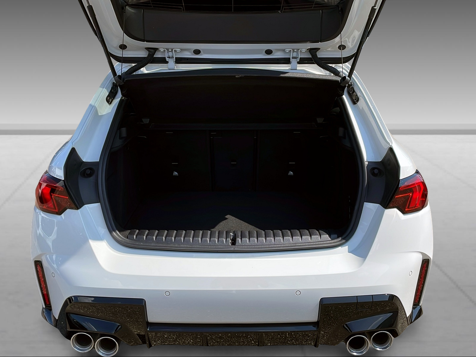 BMW M135i xDrive - 8