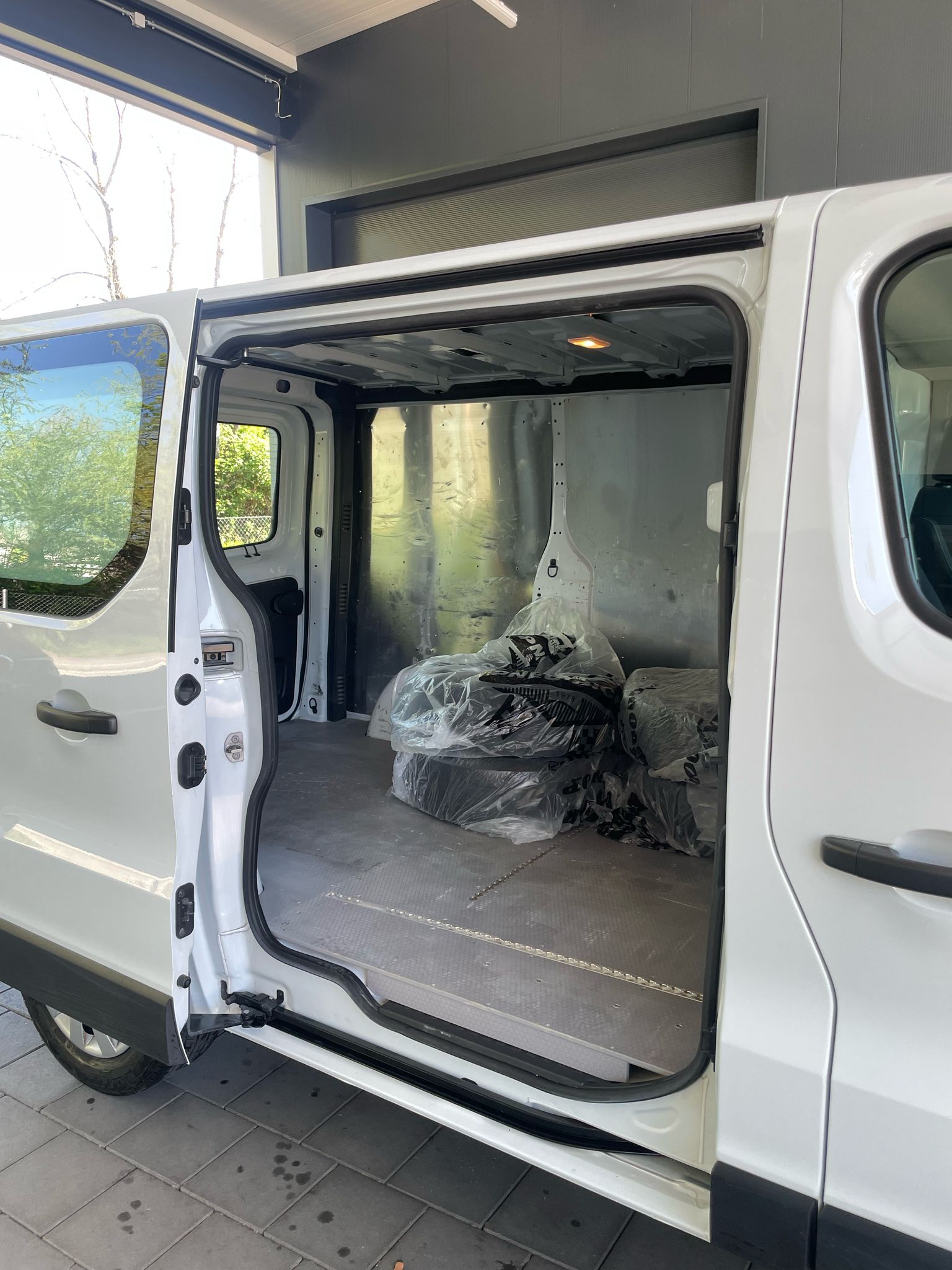 RENAULT Trafic Kaw. 3.0 t L1 H1 2.0 dCi 120 Business-6
