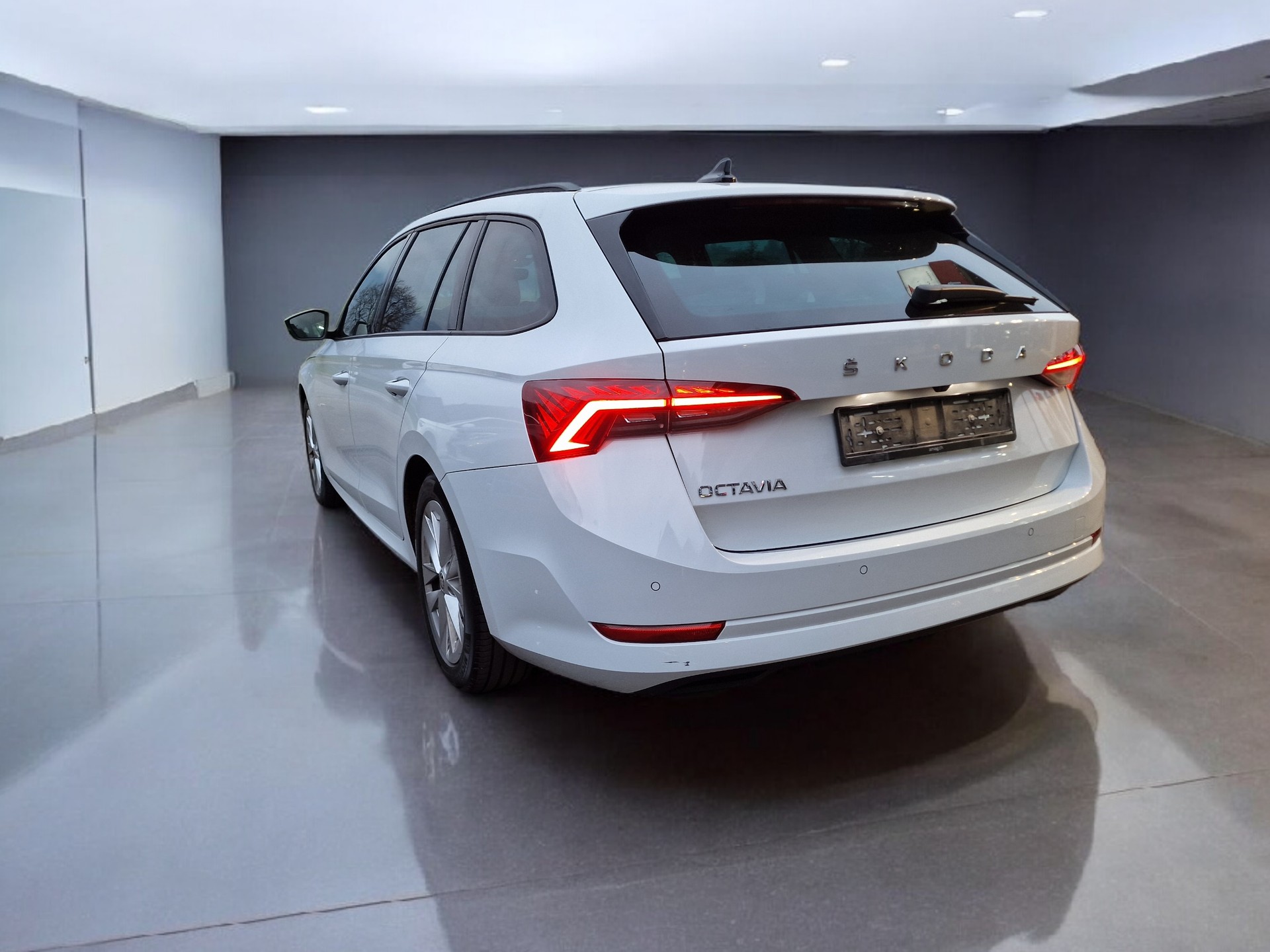 SKODA Octavia Combi 1.5 TSI ACT EVO Style 24Mt Gara 8xBereift - 8