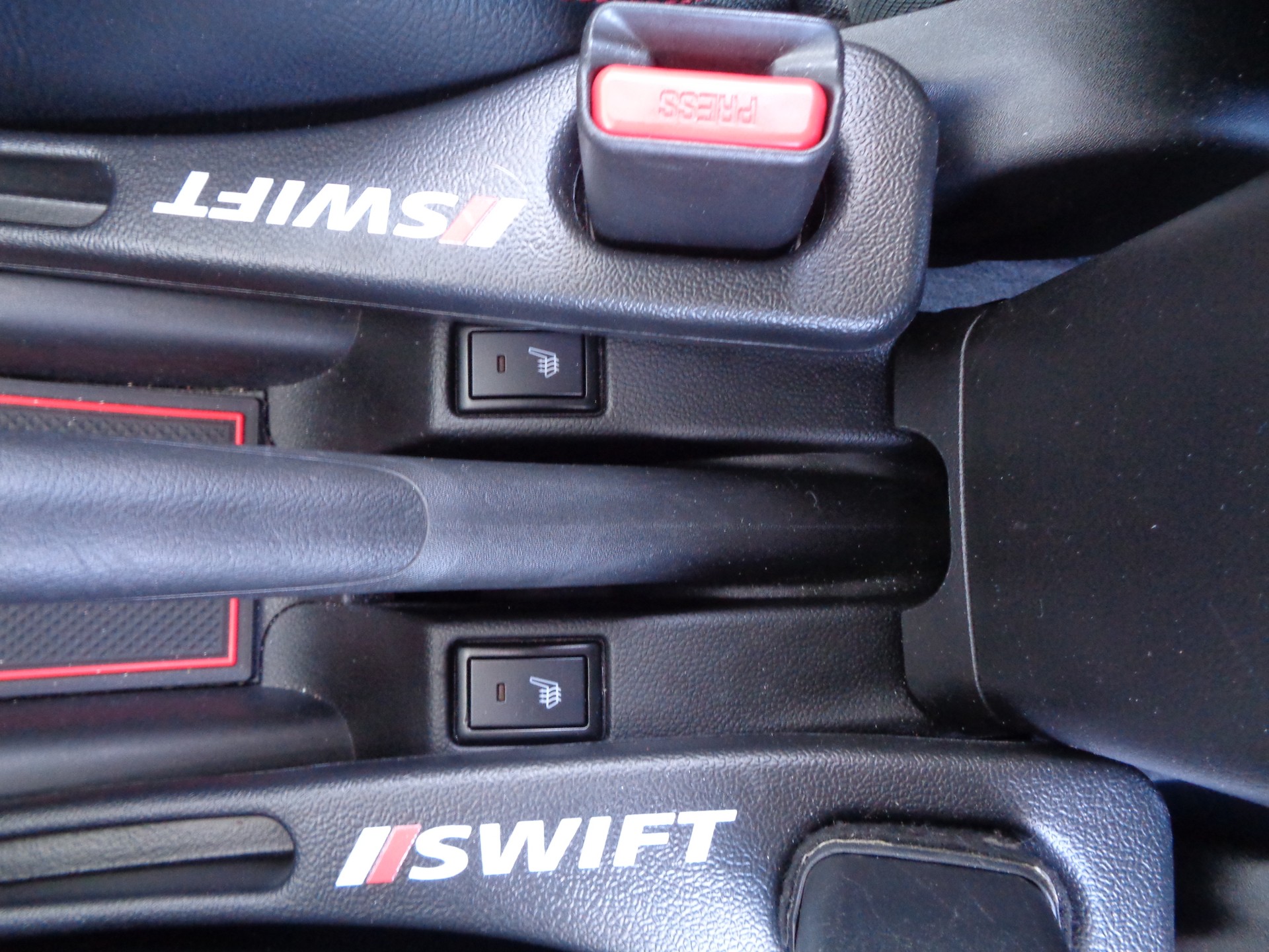 SUZUKI Swift Sport 1.4i 16V Compact Top - 20