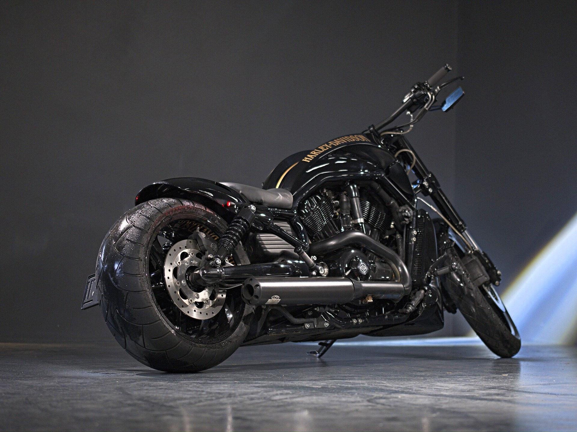 HARLEY-DAVIDSON VRSCF V-Rod Muscle ABS - 3