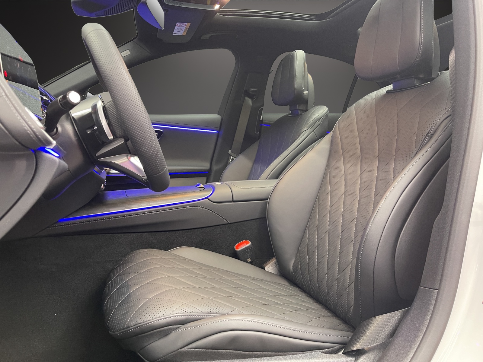 MERCEDES-BENZ E 220 d 4MATIC Limousine - 7