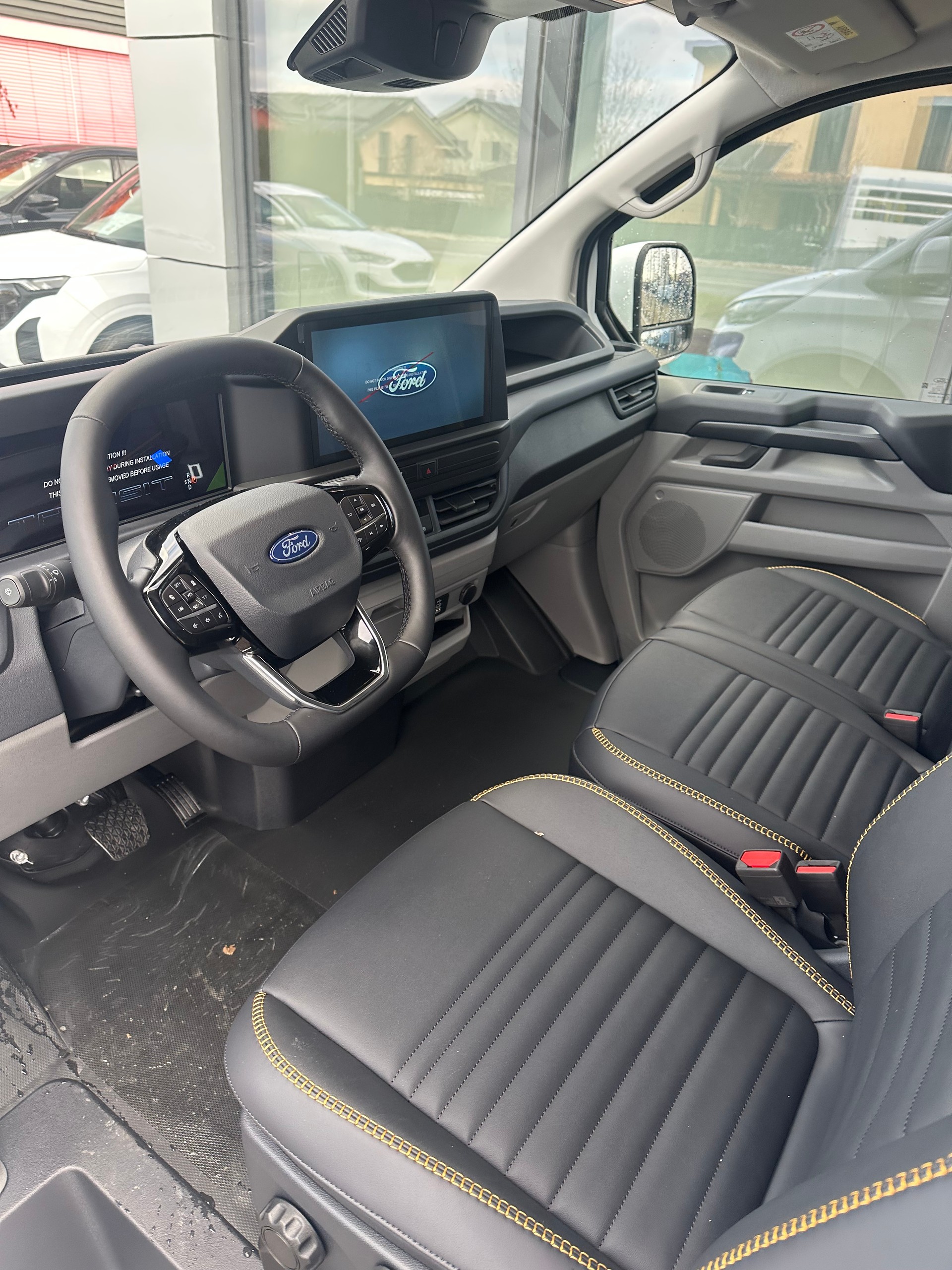 FORD Transit Custom Van 320 L1 2.0 EcoBl Trail/170CV/Aut.4x4 - 11