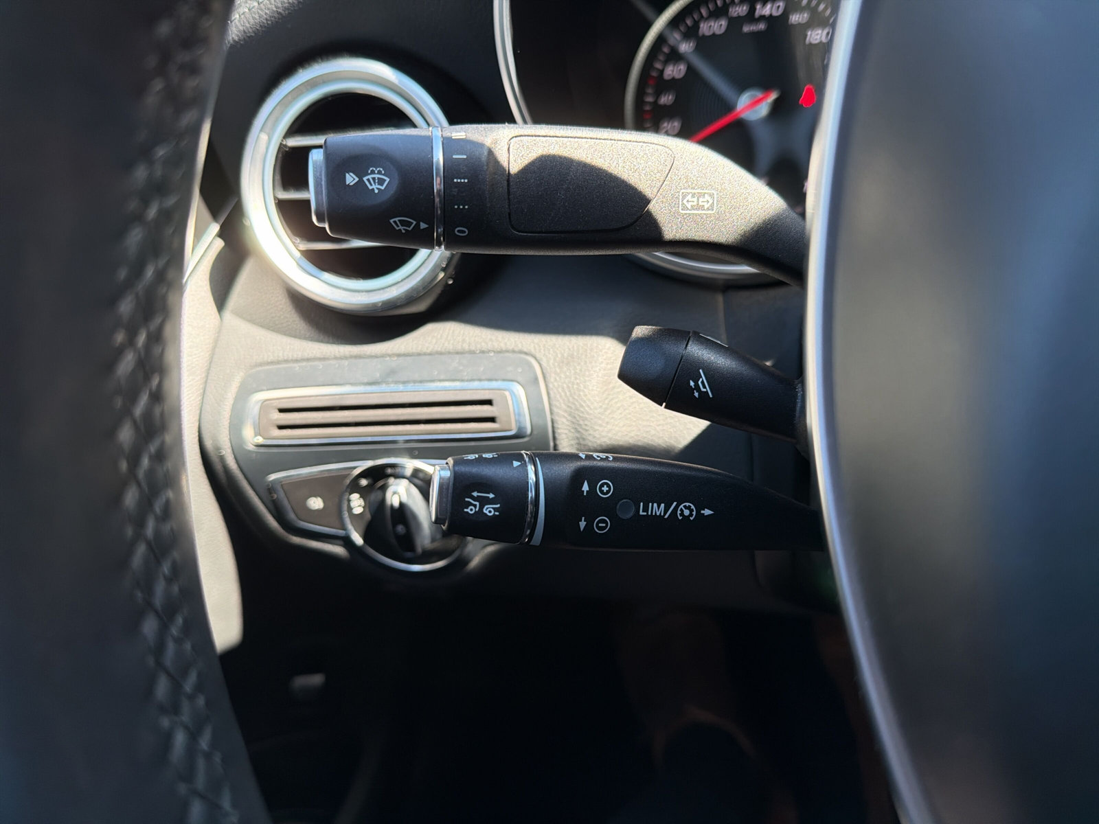 MERCEDES-BENZ C 400 AMG Line 4Matic - 23