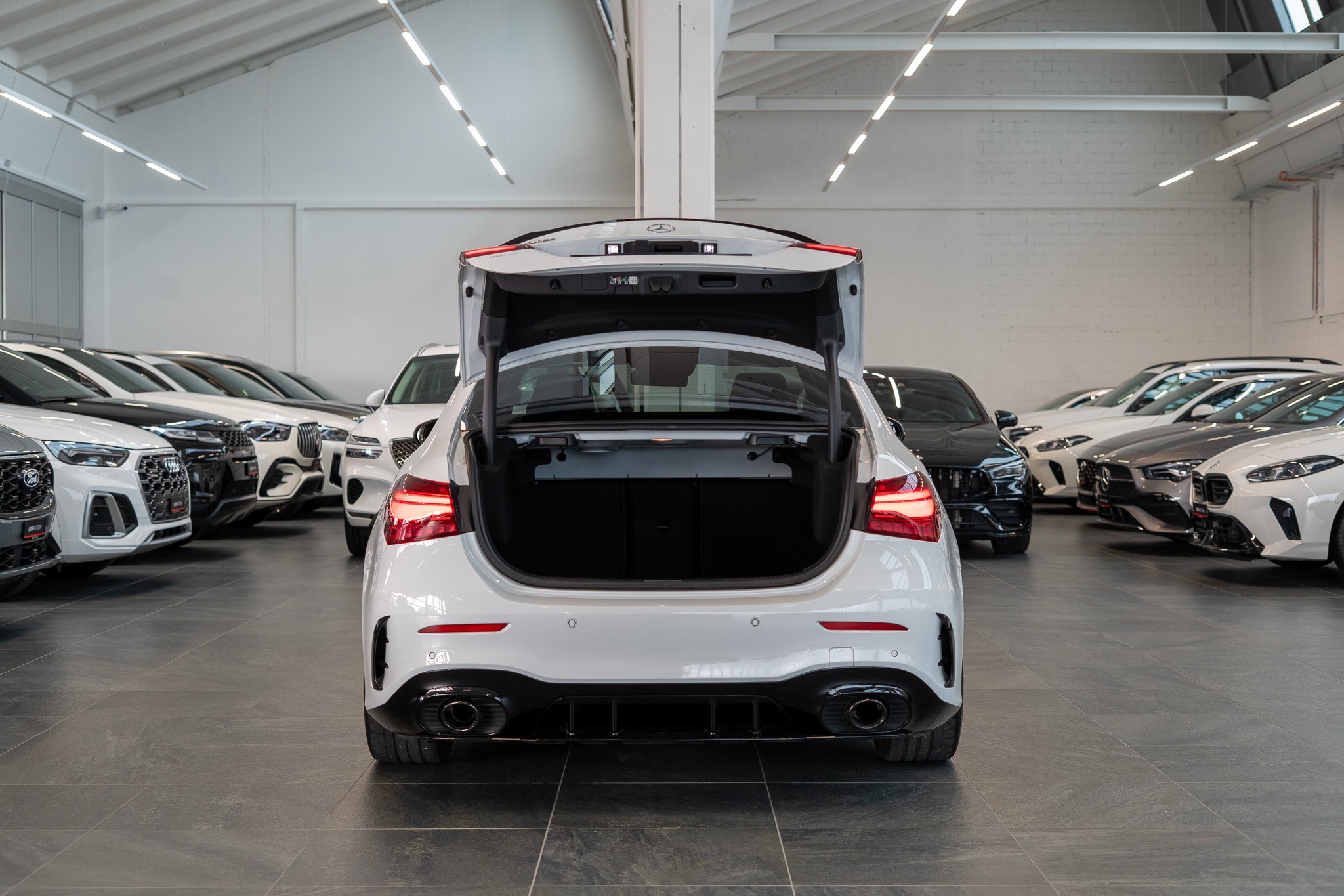 A 35 AMG 4matic Limousine / Facelift / Performance Auspuff / Panorama