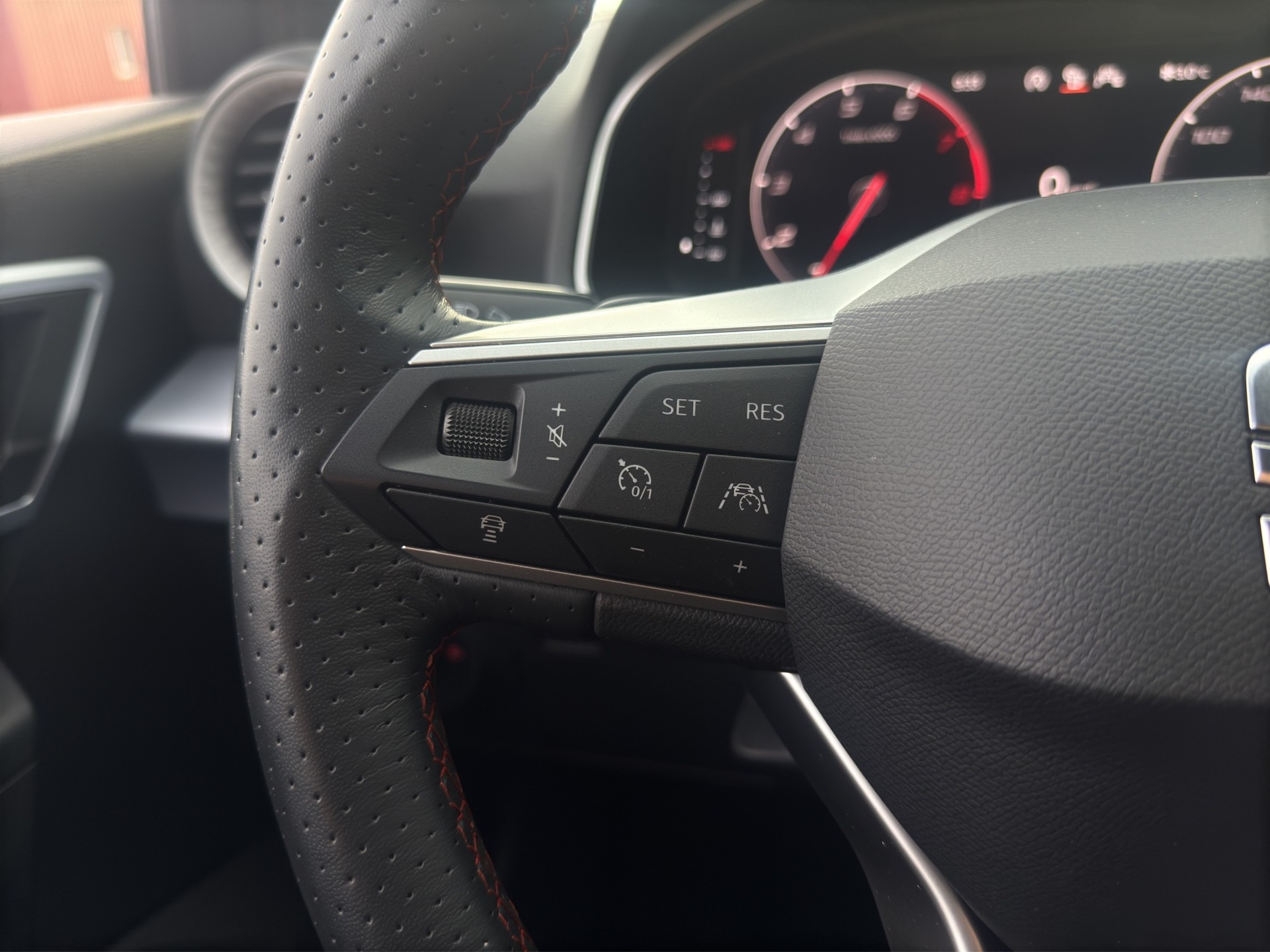 SEAT Ibiza 1.0 TSI 110 FR DSG - 27