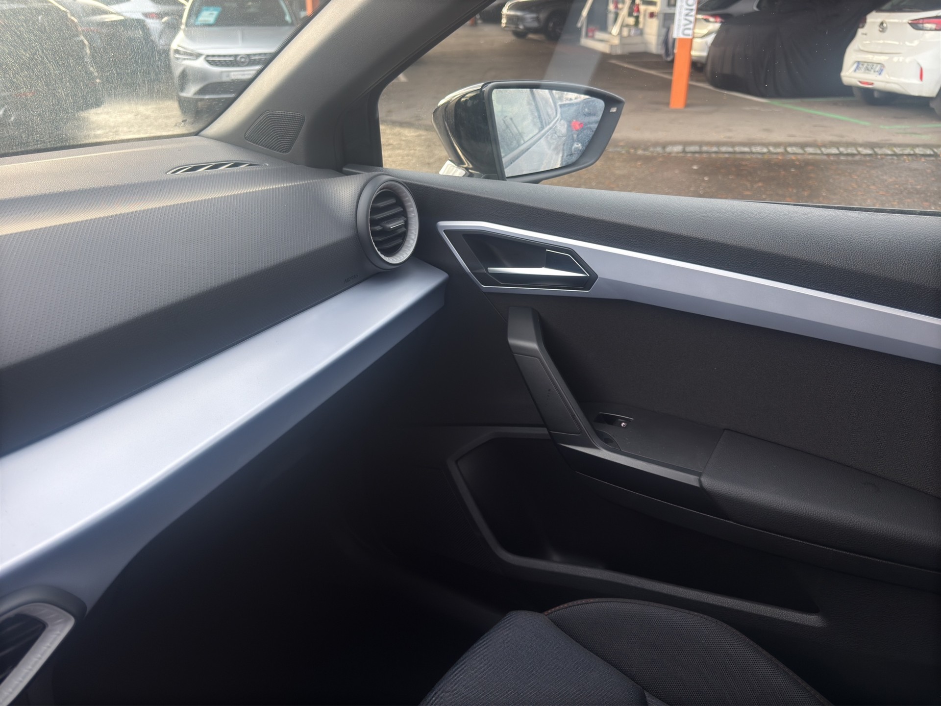 SEAT Ibiza 1.0 TSI 110 FR DSG - 29