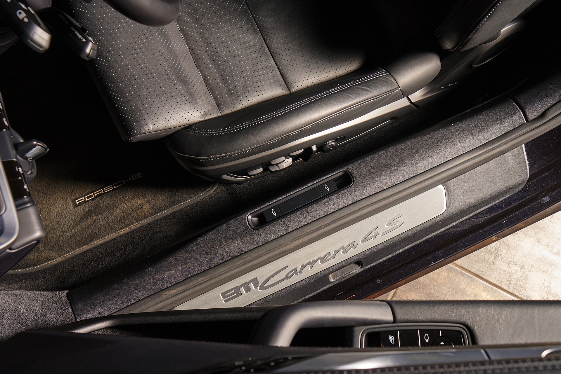 PORSCHE 911 Carrera 4S PDK - 10