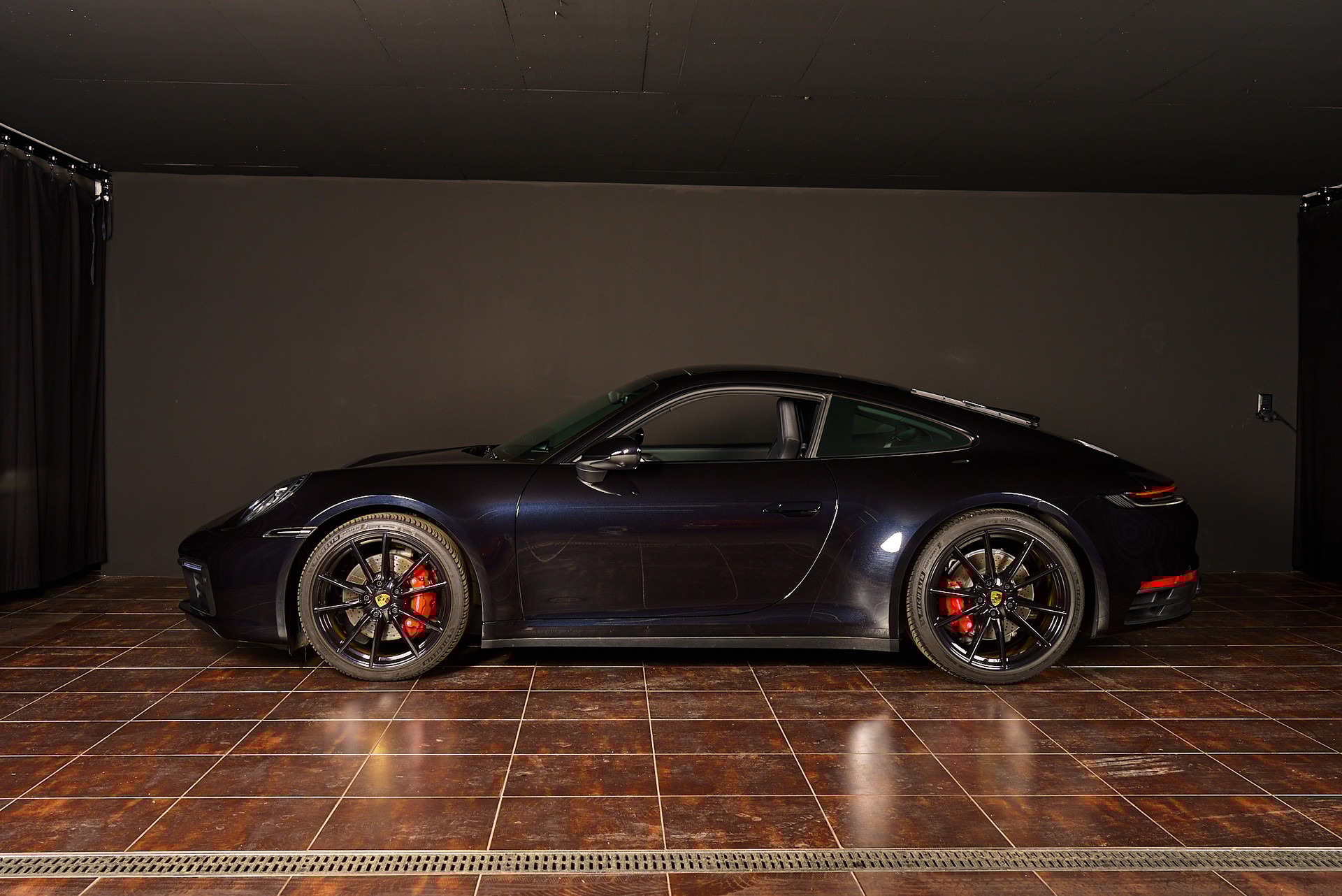 PORSCHE 911 Carrera 4S PDK - 2