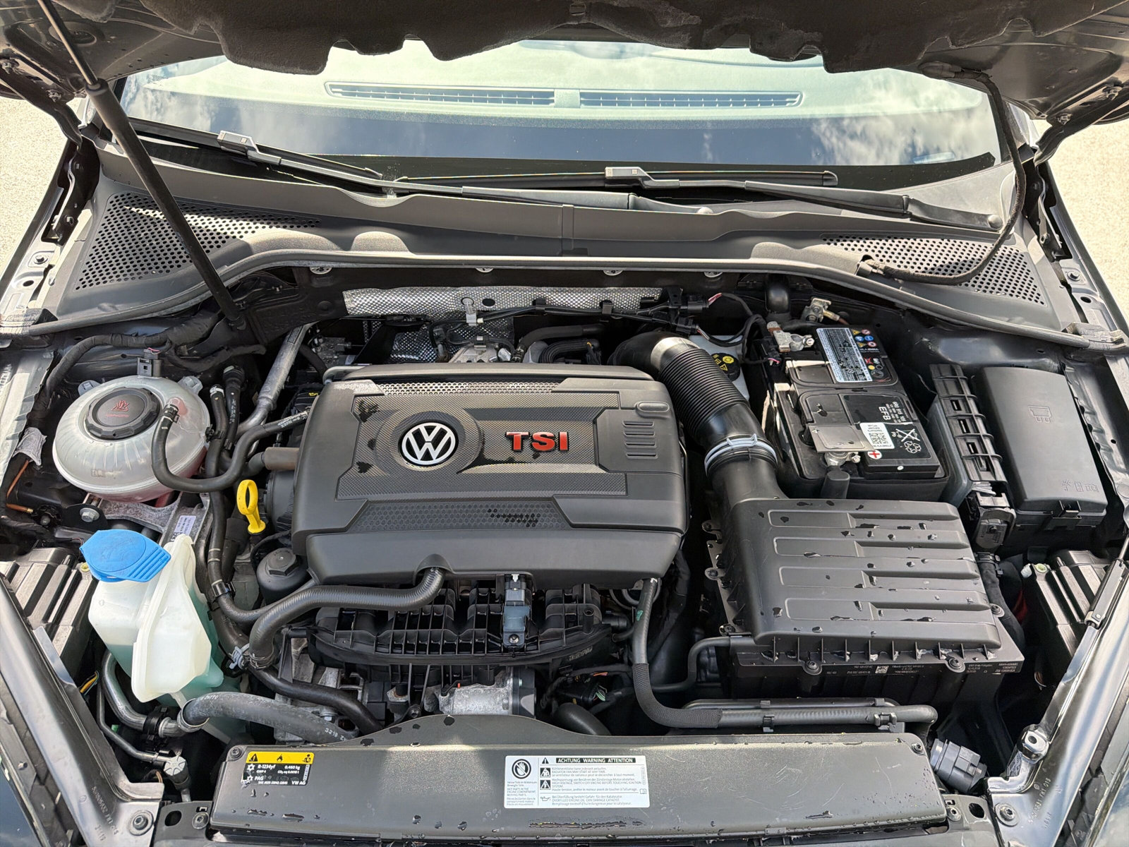 VW Golf 2.0 TSI GTI TCR - 24