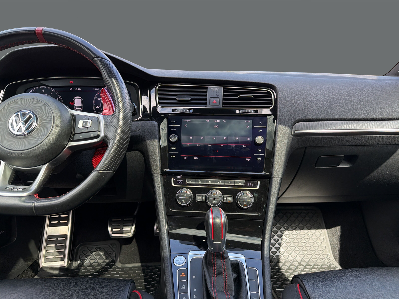 VW Golf 2.0 TSI GTI TCR - 15