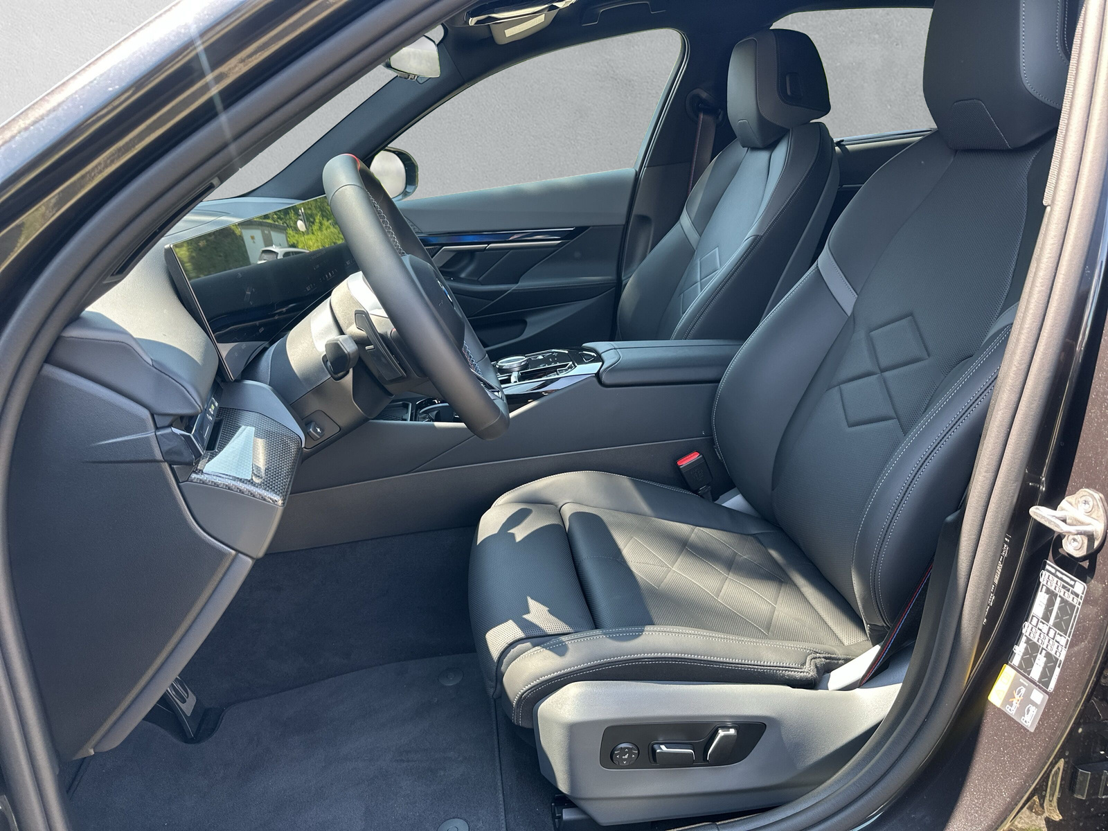 BMW i5 M60 xDrive **Action de leasing à 0,9%** - 11