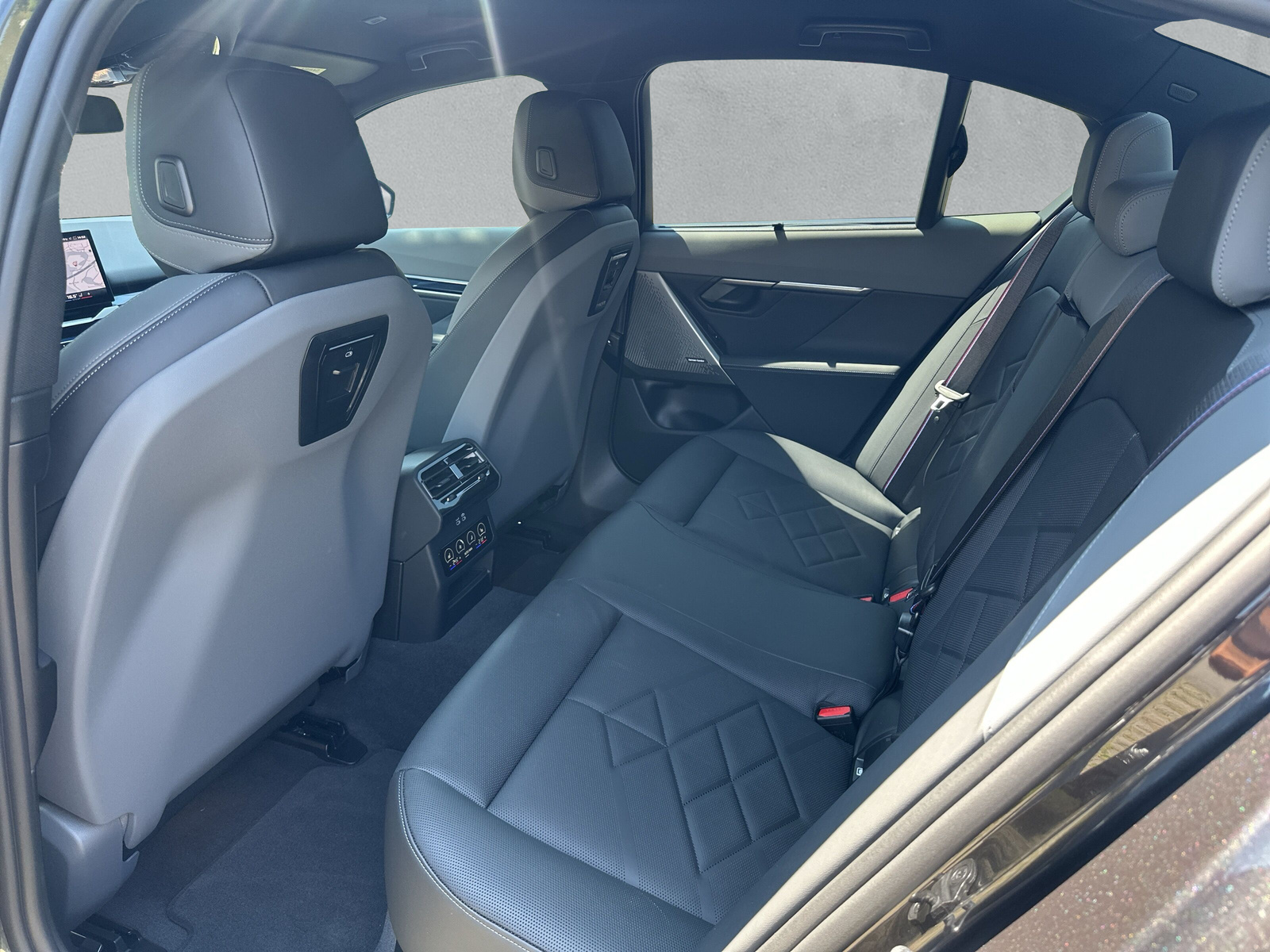 BMW i5 M60 xDrive **Action de leasing à 0,9%** - 12