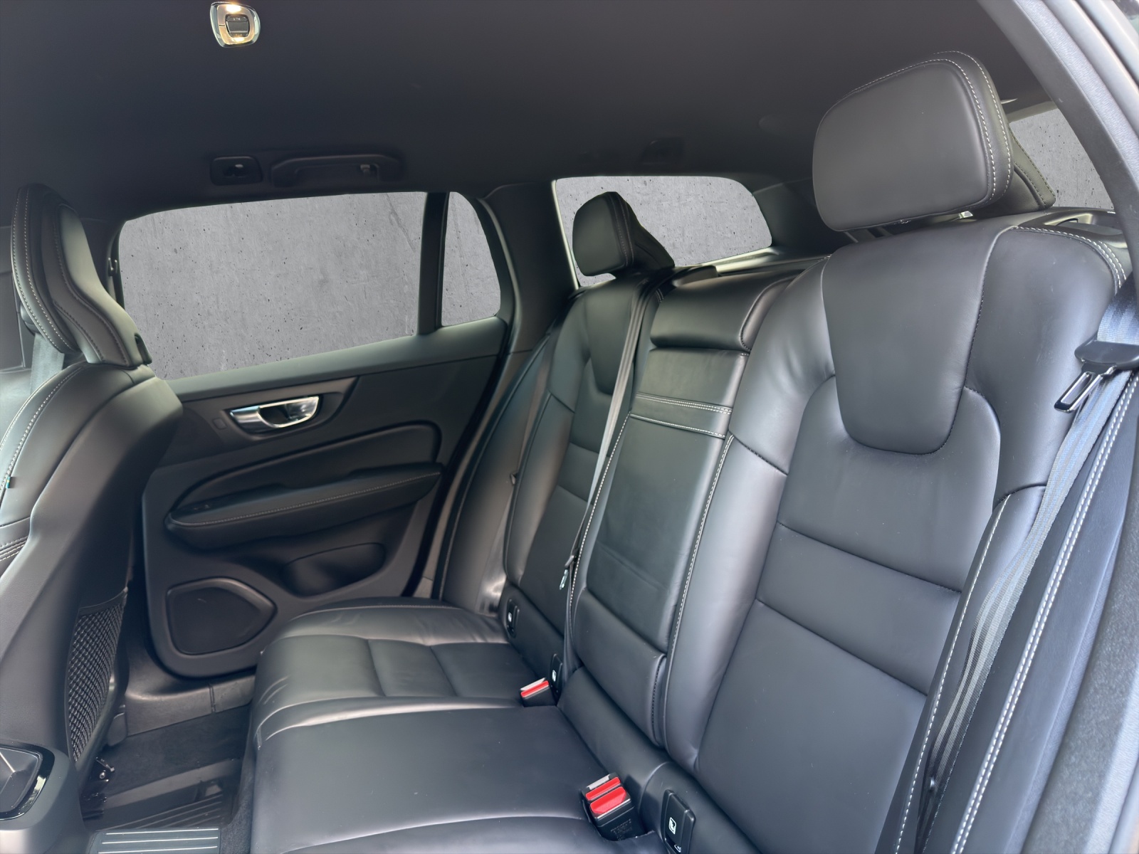 VOLVO V60 T6 eAWD Twin Engine R-Design Geartronic - 11