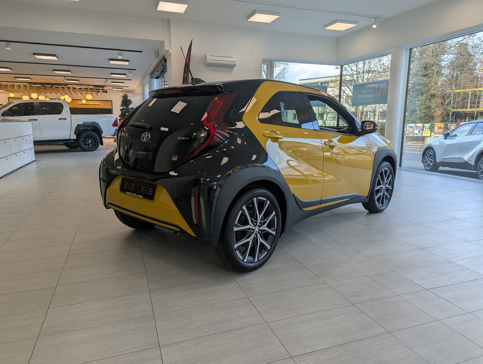 TOYOTA Aygo X 1.5 GR Sport e-CVT - 4