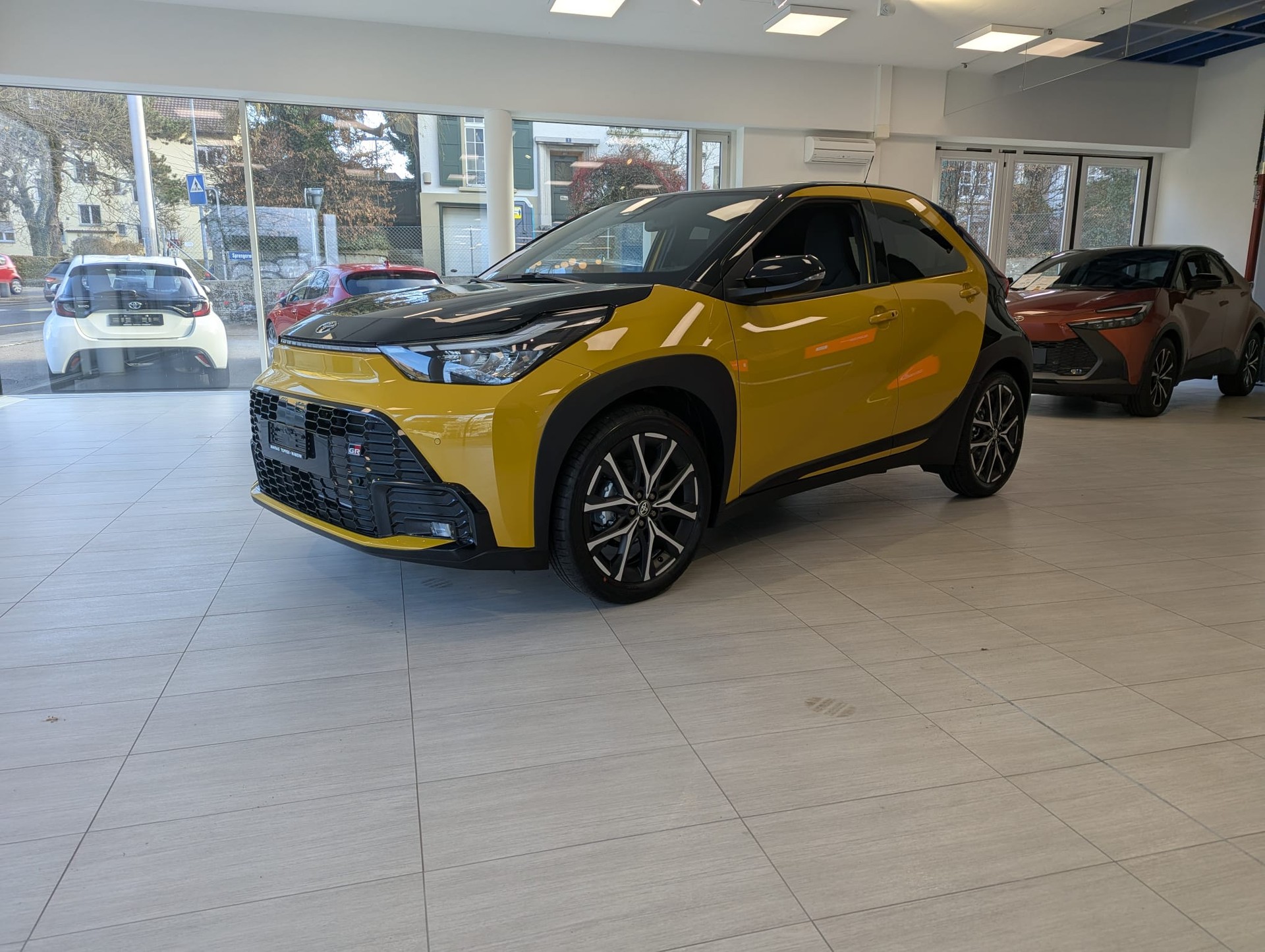 TOYOTA Aygo X 1.5 GR Sport e-CVT - 2