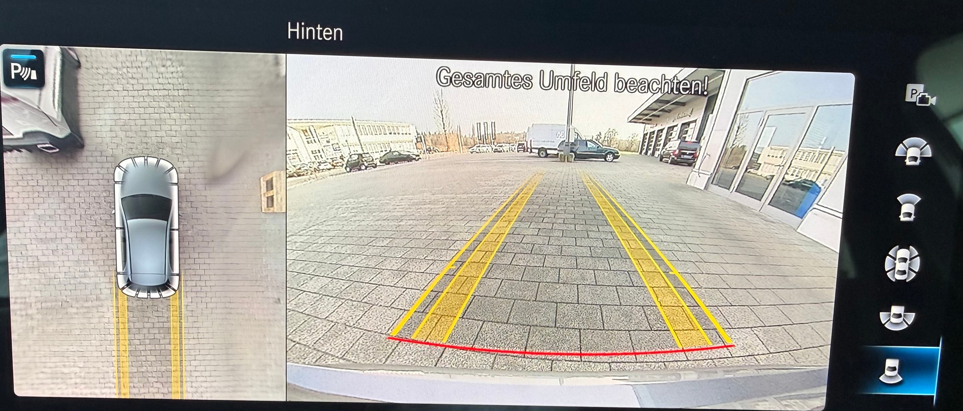 MERCEDES-BENZ A 250e AMG Line 8G-DCT - 11