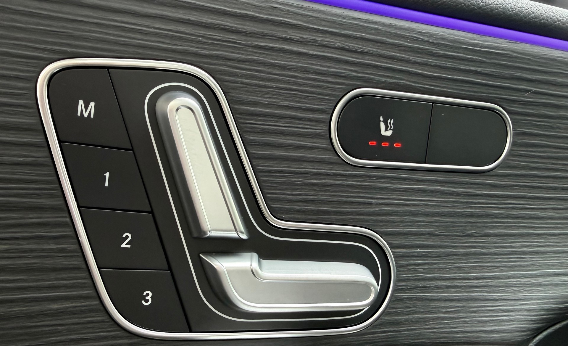 MERCEDES-BENZ A 250e AMG Line 8G-DCT - 8