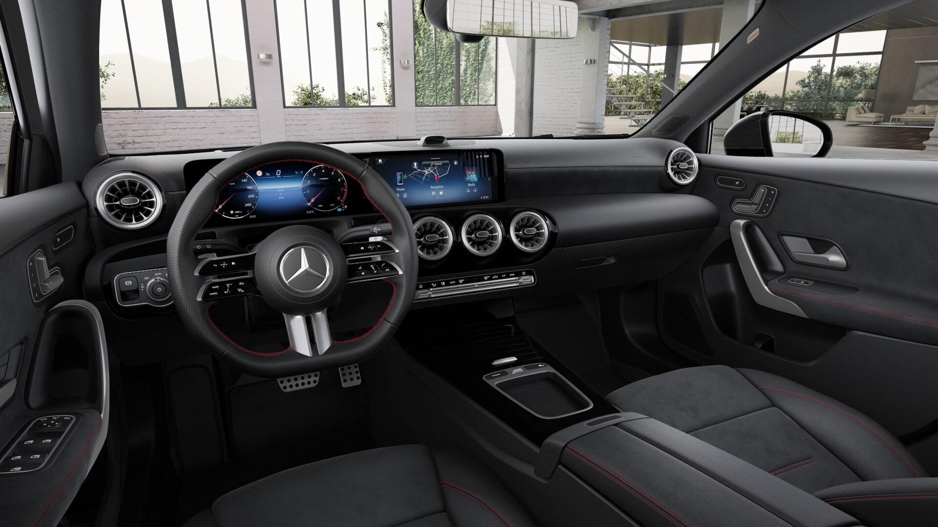 MERCEDES-BENZ A 250 AMG Line 4m - 6