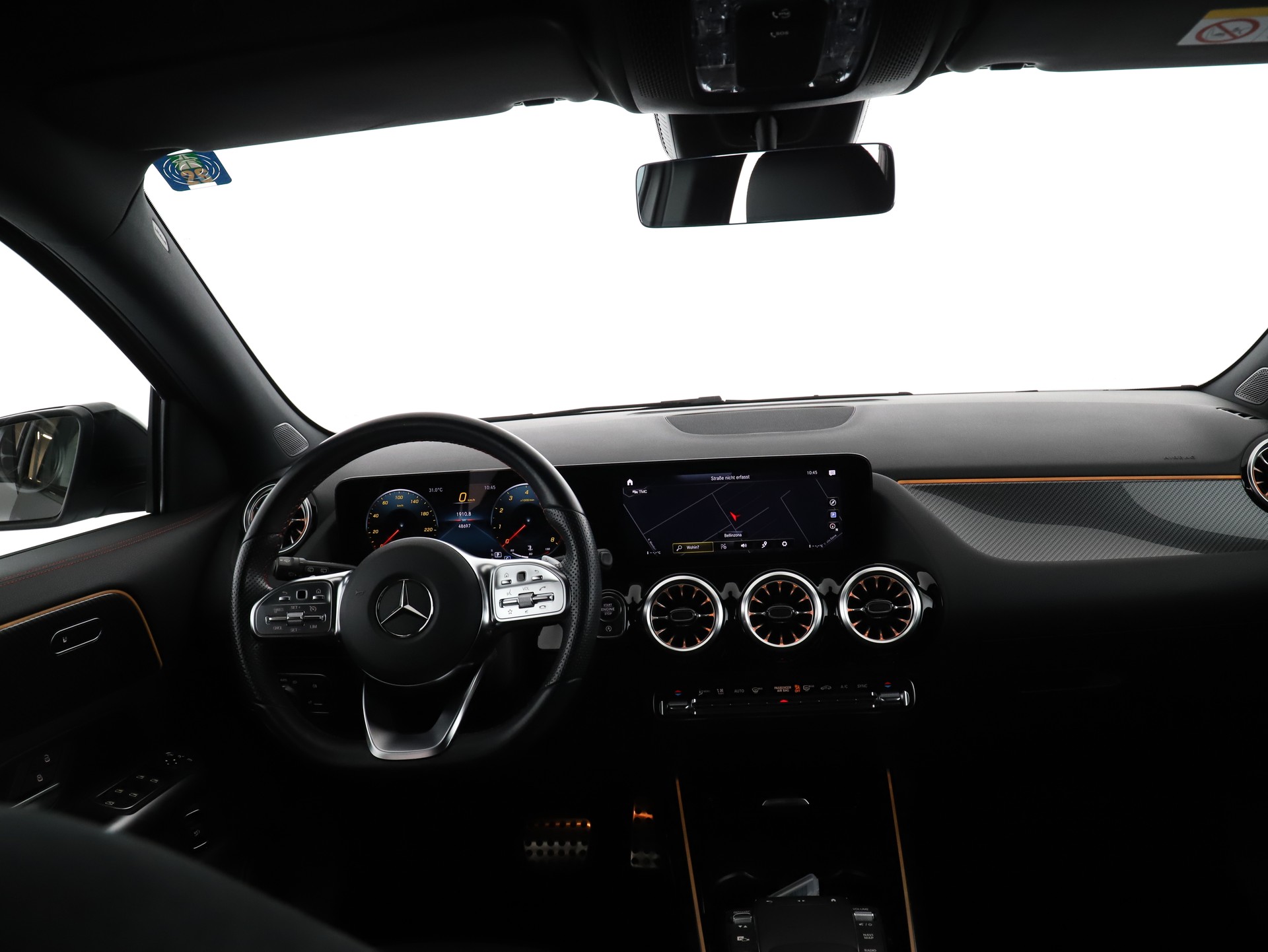 MERCEDES-BENZ GLA 180 AMG Line 7G-DCT - 11