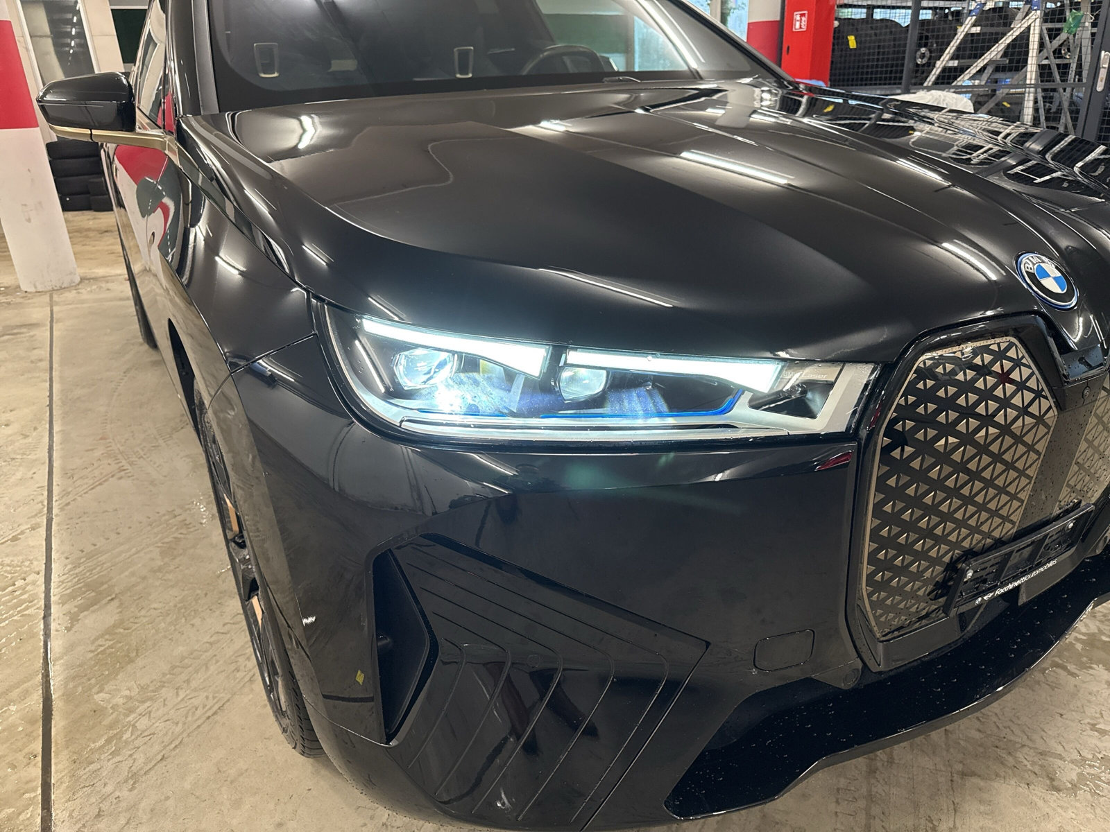 BMW iX xDrive50 - 18