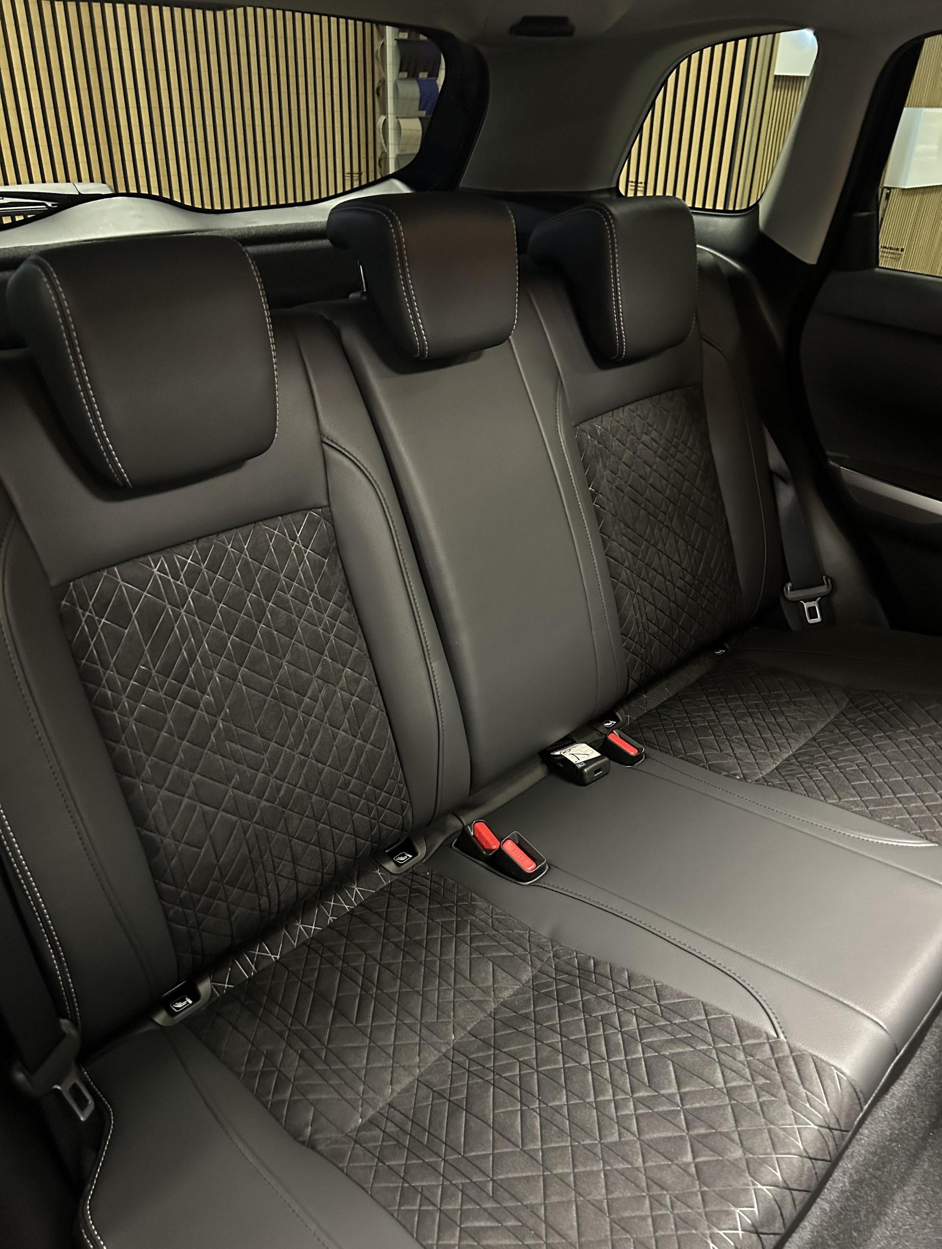 SUZUKI Vitara 1.4 T Sakura Top Hybrid 4x4 - 19