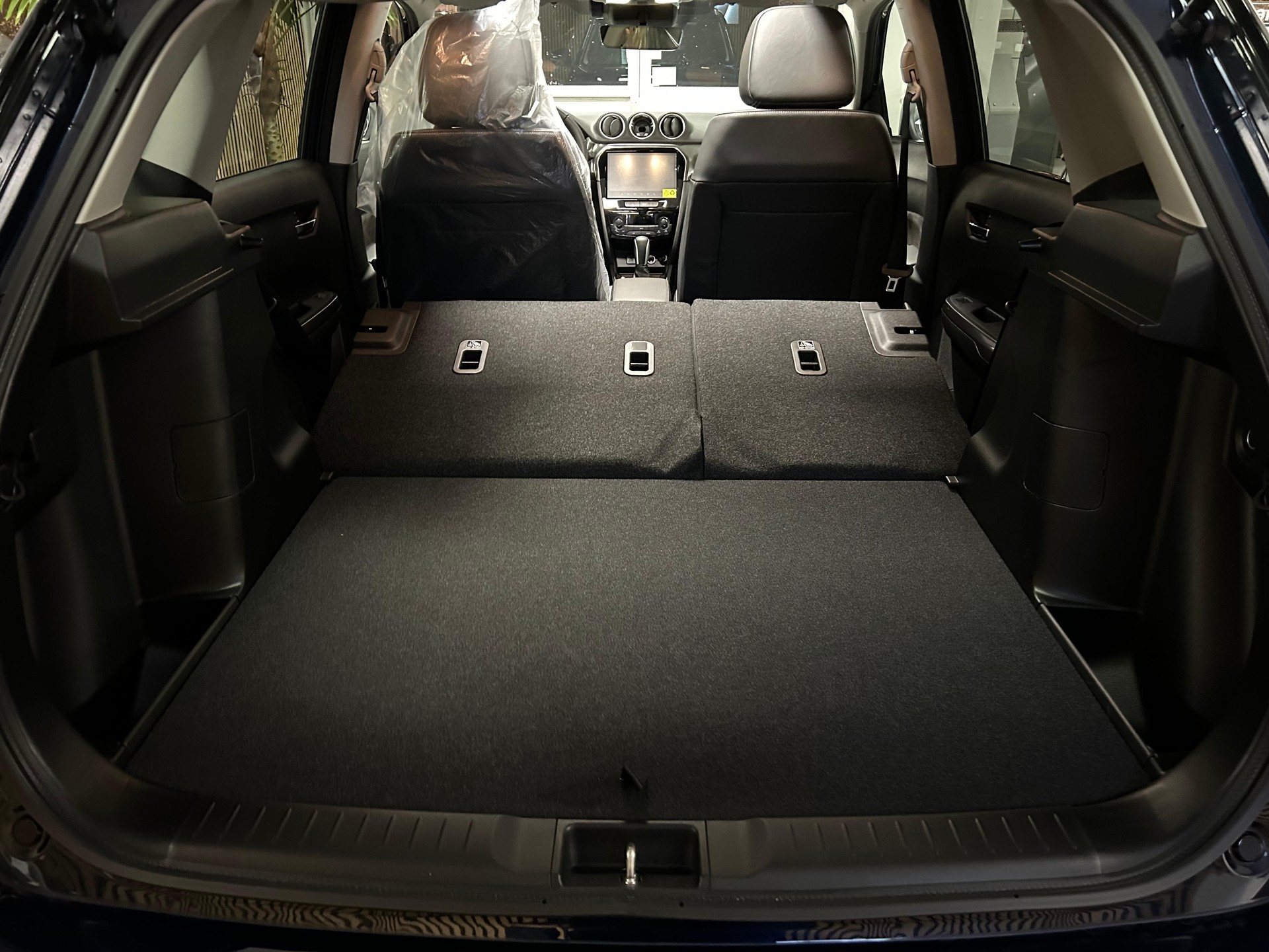 SUZUKI Vitara 1.4 T Sakura Top Hybrid 4x4 - 22