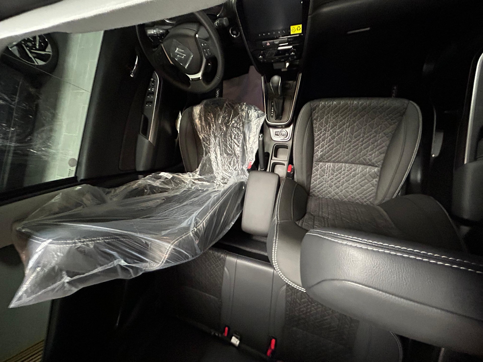 SUZUKI Vitara 1.4 T Sakura Top Hybrid 4x4 - 2