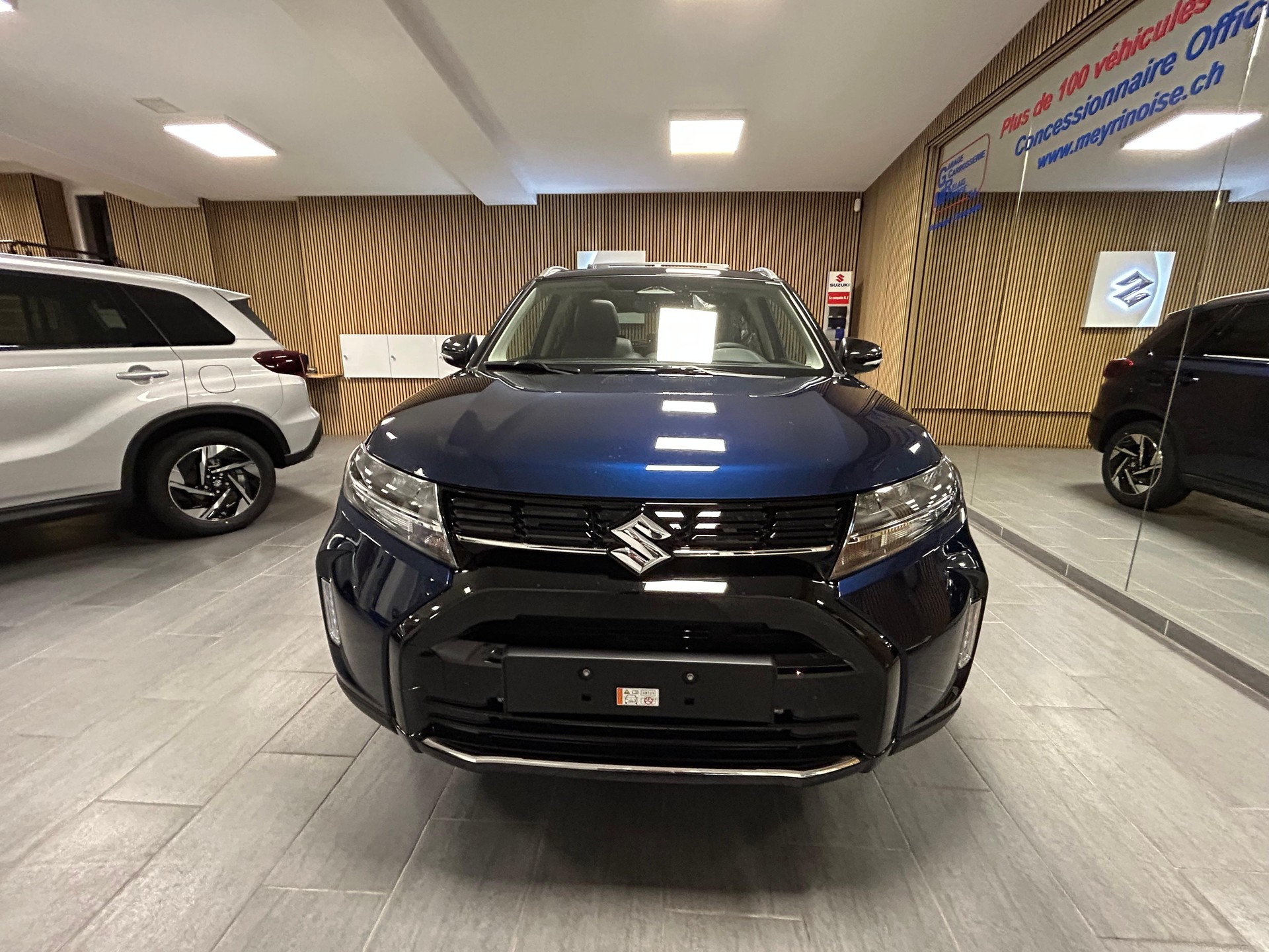 SUZUKI Vitara 1.4 T Sakura Top Hybrid 4x4 - 4