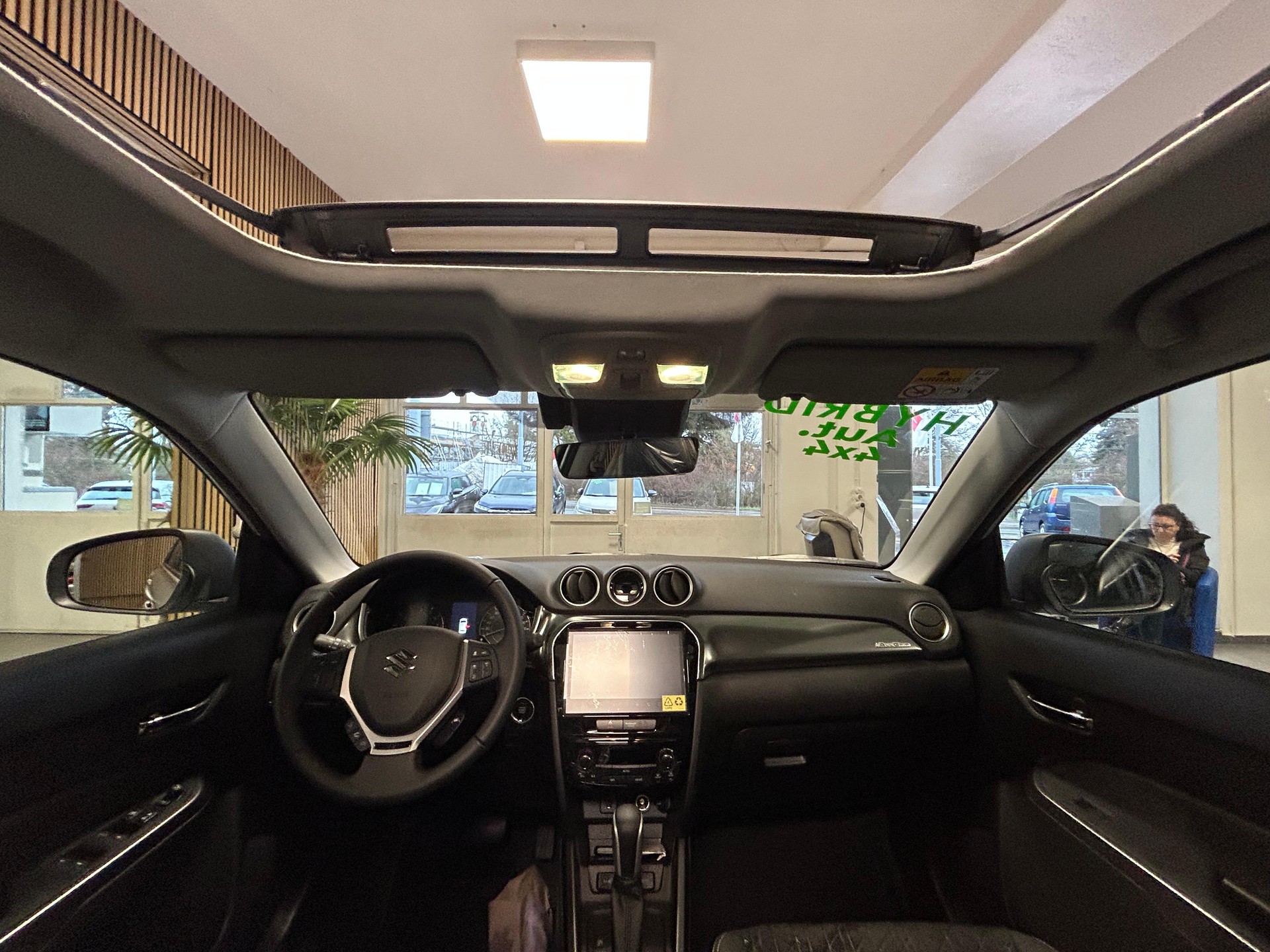 SUZUKI Vitara 1.4 T Sakura Top Hybrid 4x4 - 9