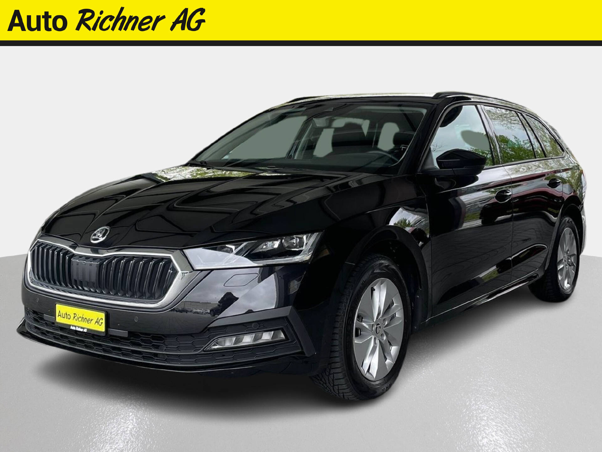 SKODA Octavia Combi 1.5 TSI Ambition DSG-1