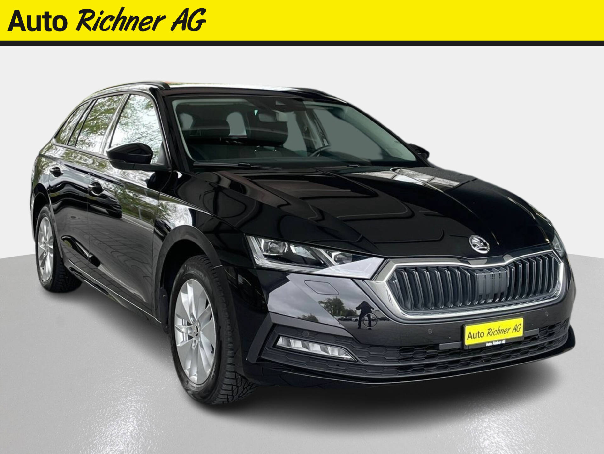 SKODA Octavia Combi 1.5 TSI Ambition DSG-0