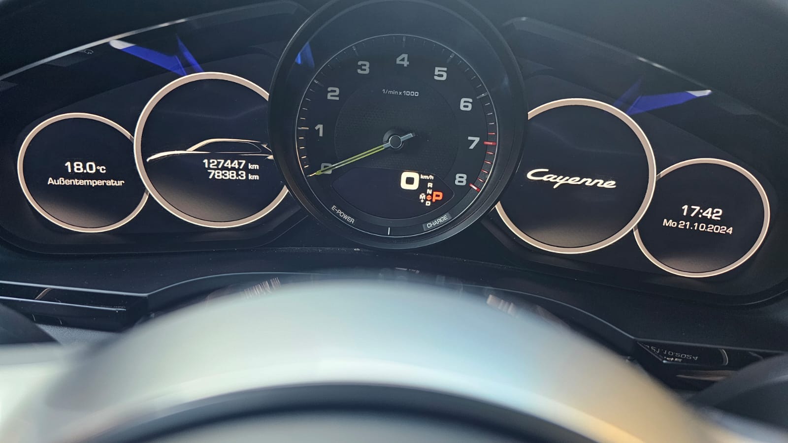 PORSCHE Cayenne E-Hybrid - 8