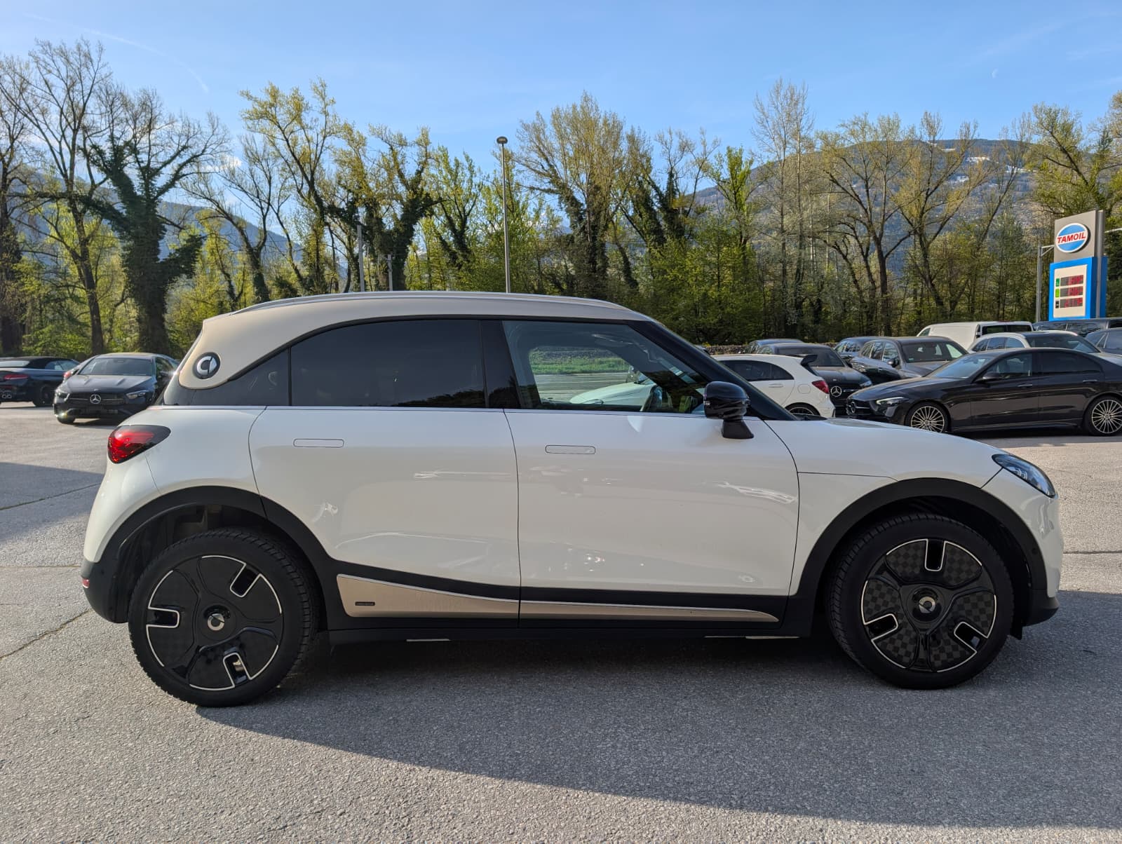 SMART Launch Edition 1 0f 1000 - 5