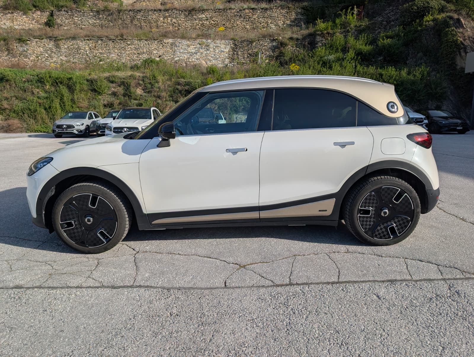 SMART Launch Edition 1 0f 1000 - 2