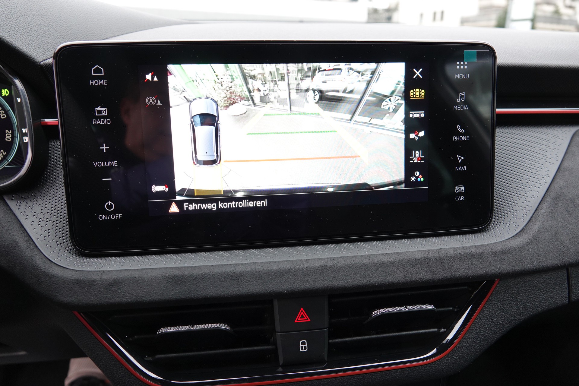 SKODA Kamiq 1.0 TSI Dynamic - 11