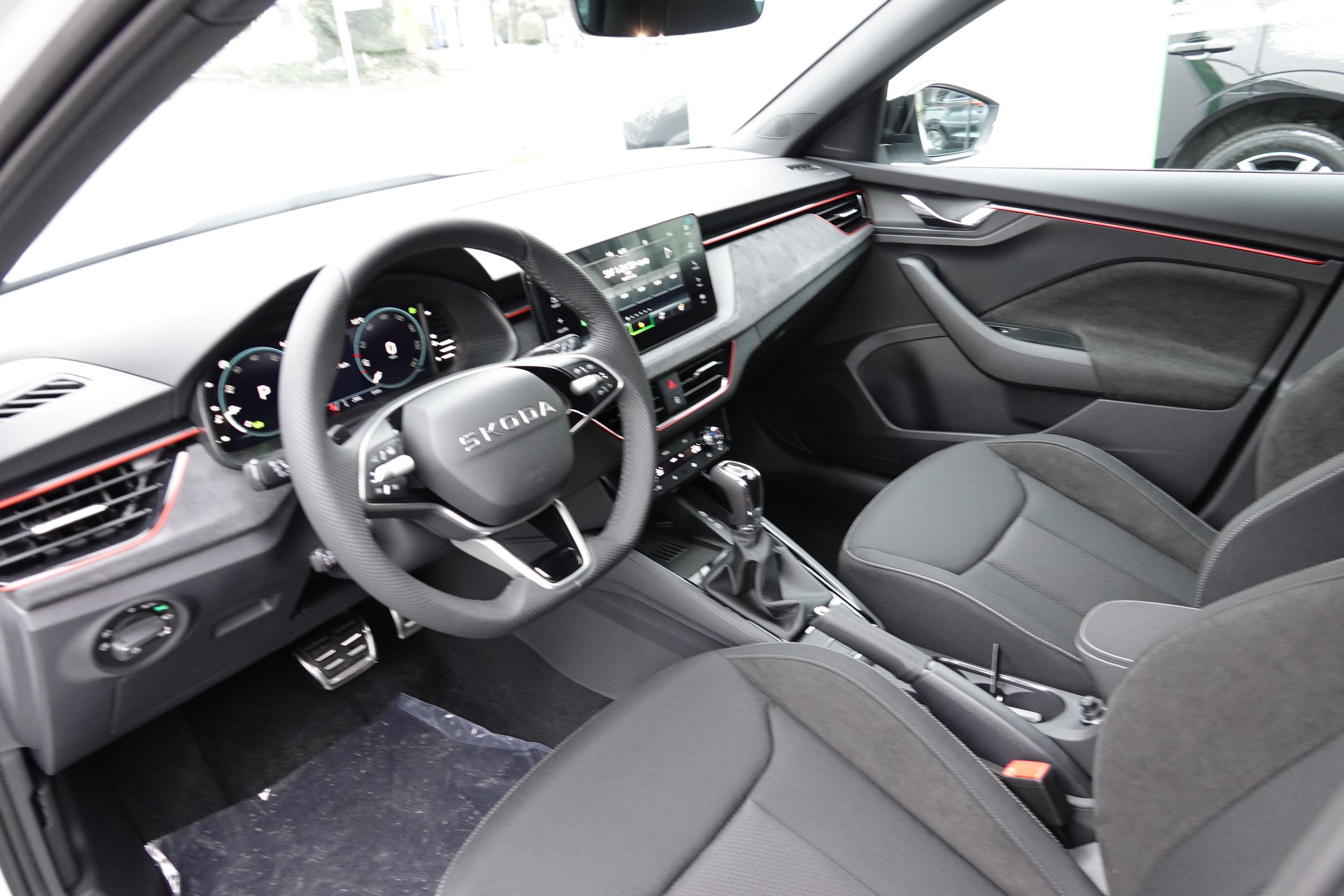 SKODA Kamiq 1.0 TSI Dynamic - 9