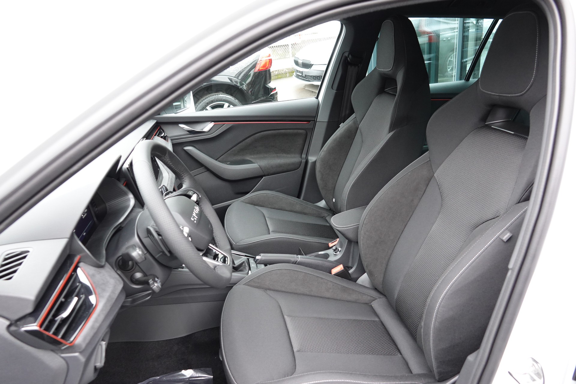 SKODA Kamiq 1.0 TSI Dynamic - 14